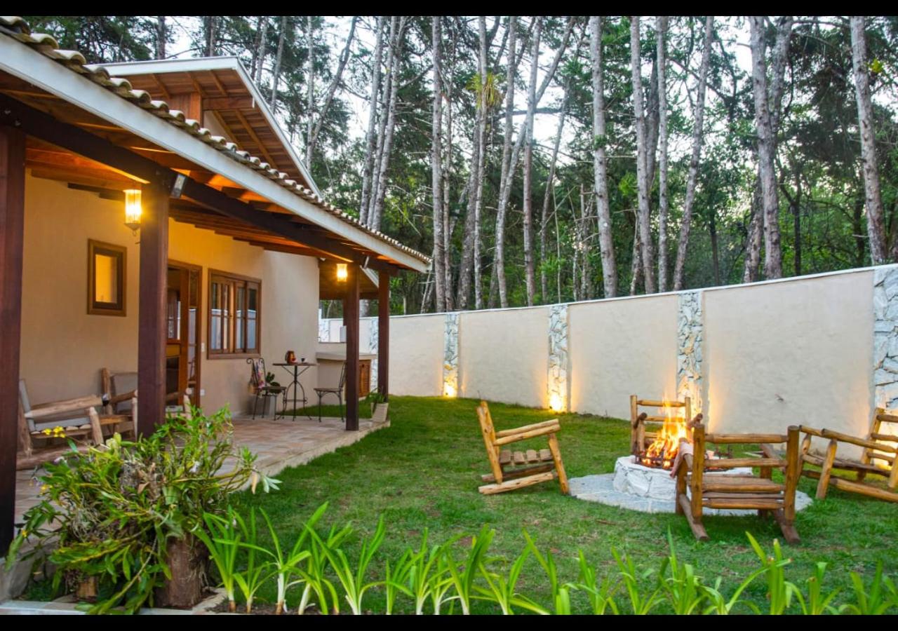 Casa Dos Pinheiros - Casa de Temporada em Visconde de Mauá