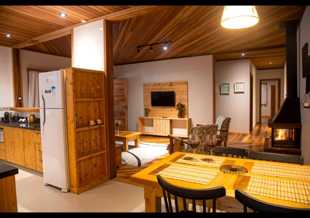 Casa Dos Pinheiros - Casa de Temporada em Visconde de Mauá