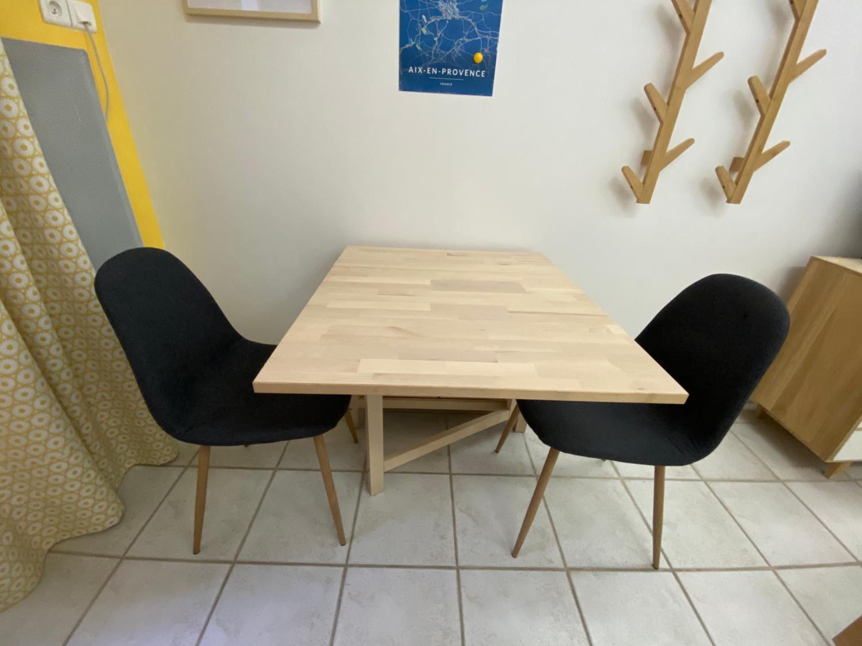 Clementine - Joli studio privé avec clim calme à 70 m du centre village de Lauris