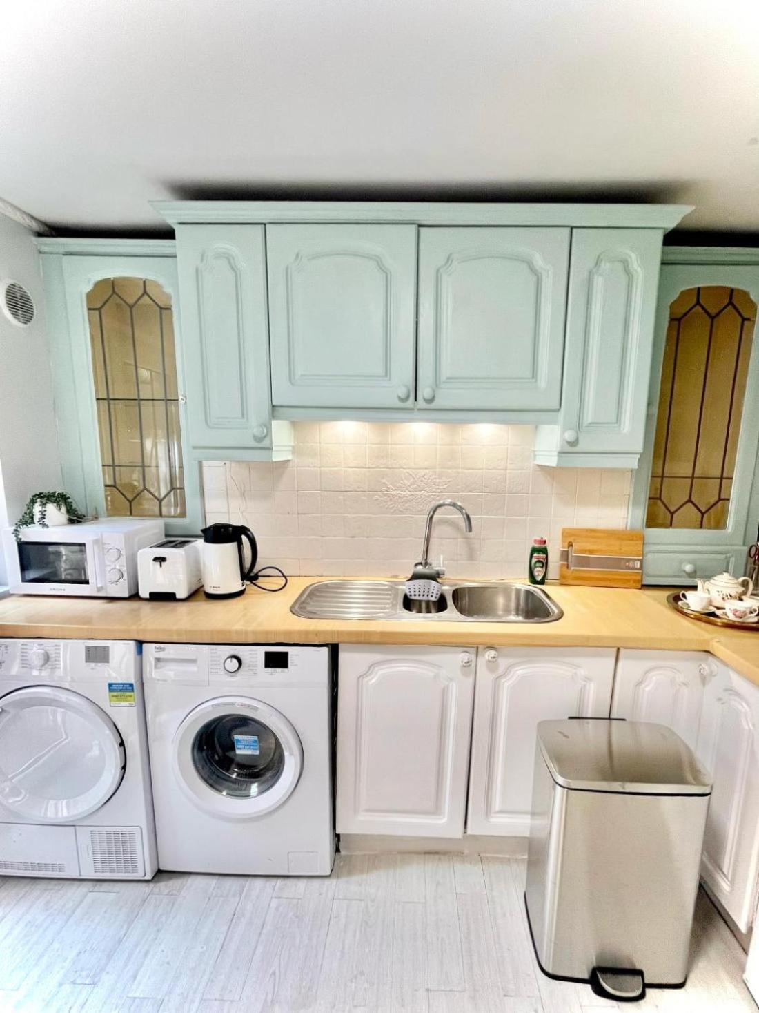 Room in House - Dublin 1-Spacious Modern Duplex 2b2b