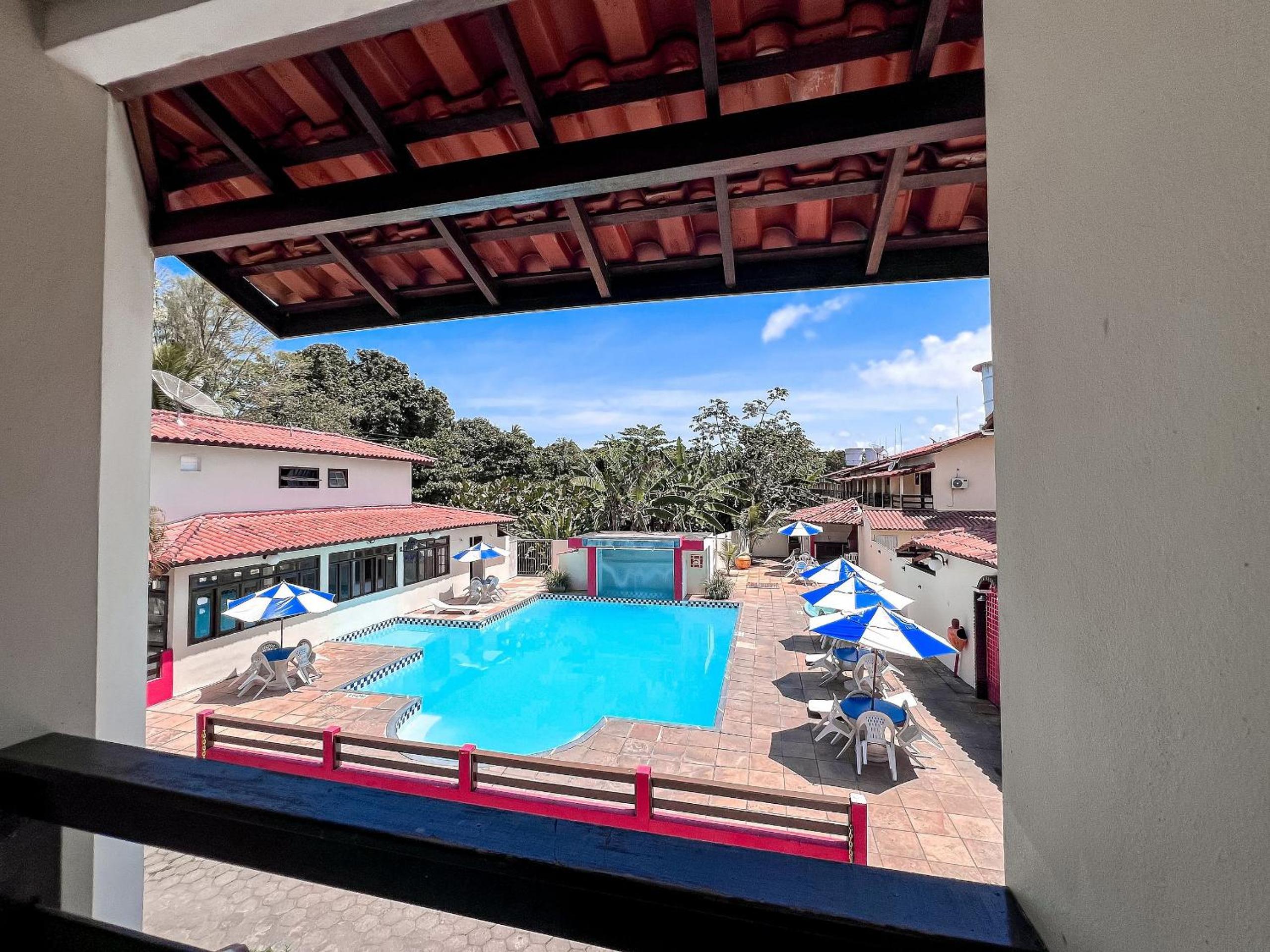 Casas com 2 ou 3 suítes (todas com ar split), com internet privativa 300MBPSno Residencial Nazareth, localizado a aproximadamente 80m da praia de Taperapuã