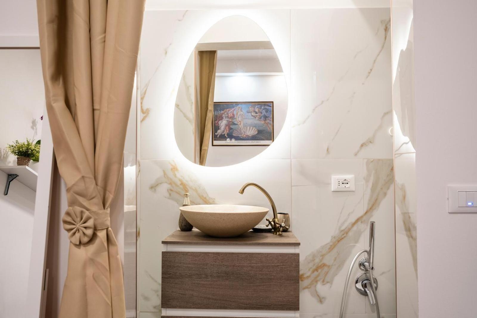 Venus Suite Duomo Square