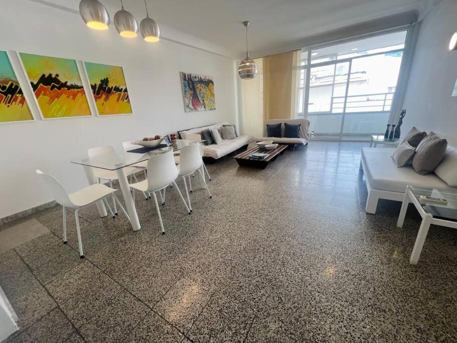 Apartamento VIP a 1 cuadra de playas y peatonal