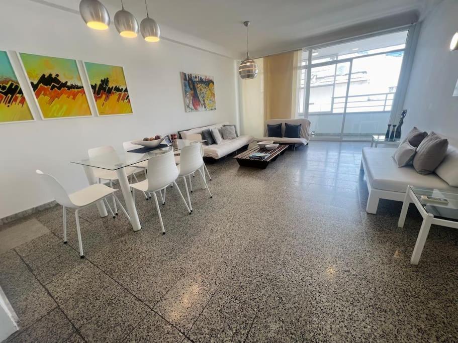 Apartamento VIP a 1 cuadra de playas y peatonal