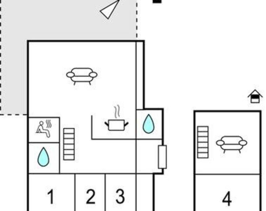 Coazy cabin with sauna view 3