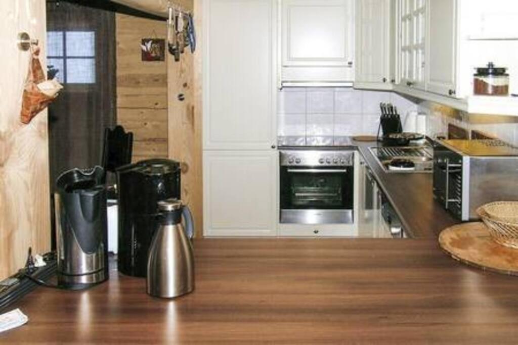 Coazy cabin with sauna view 4