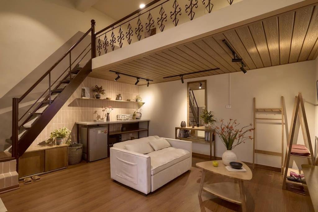 Old Quarter Attic Homee
