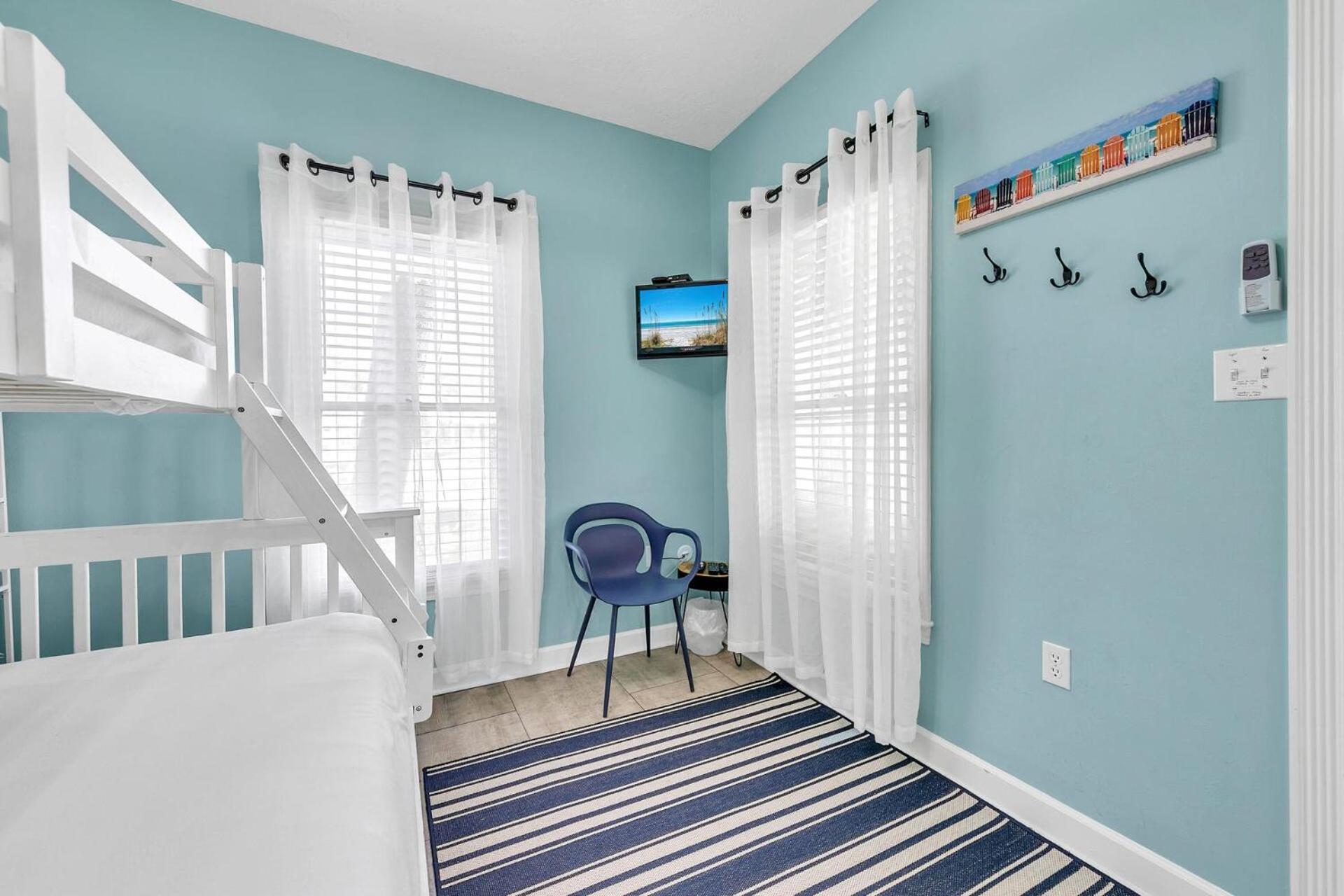Tropical Dreams sleeps 10 beach access view 2