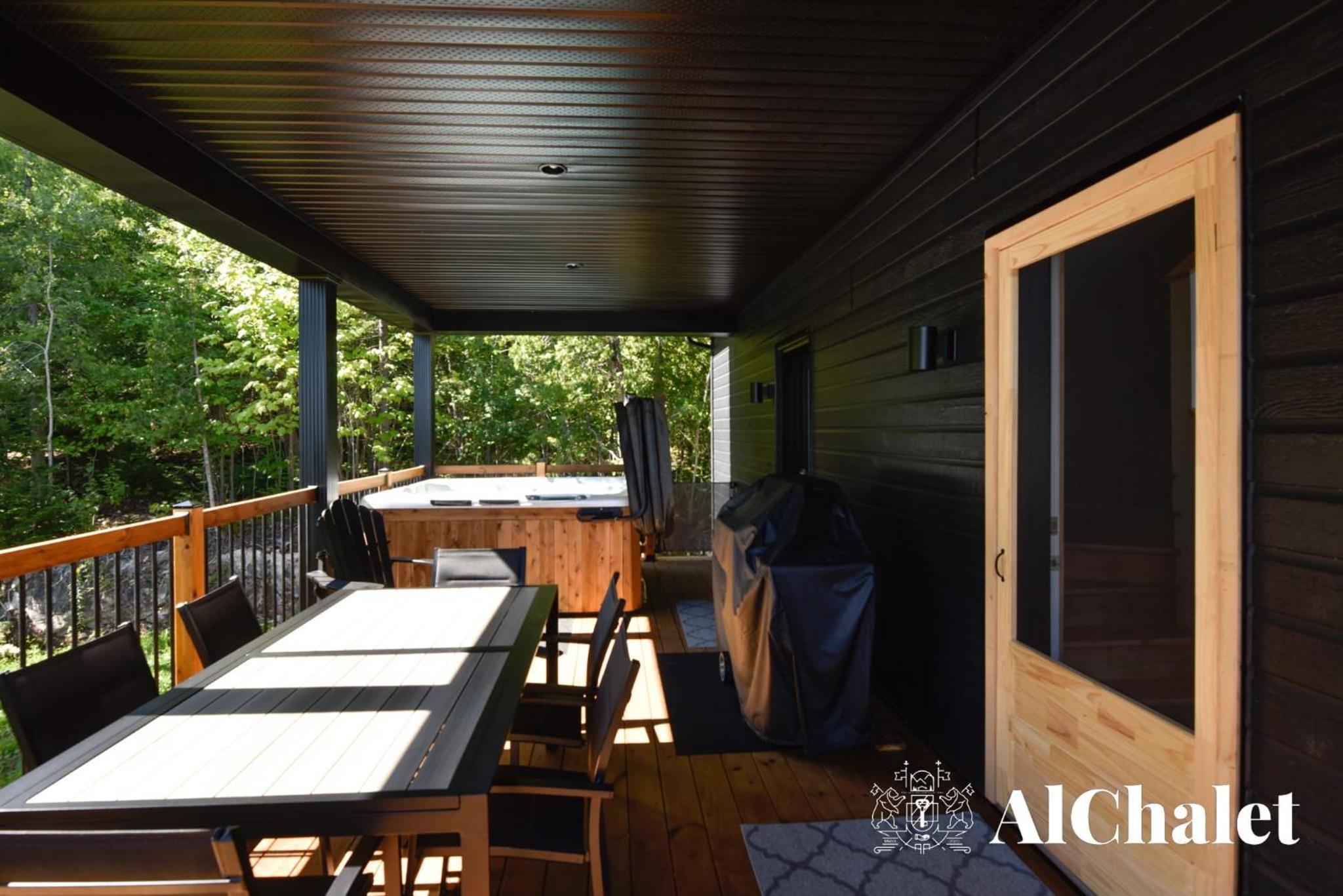 Shack saison - vue sur le fleuve avec spa