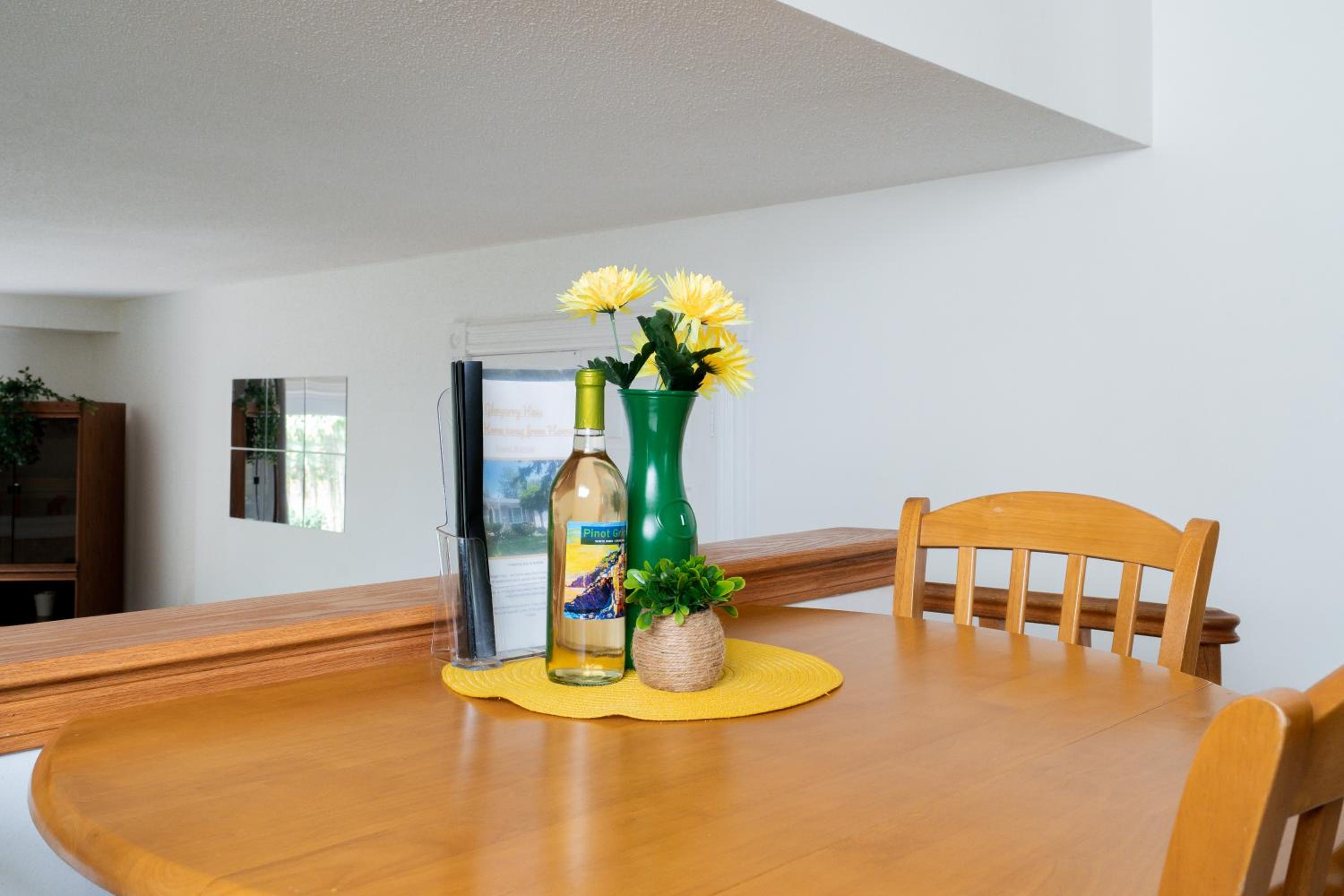 Glengarry Haus Spacious 2BR Home Away From Home