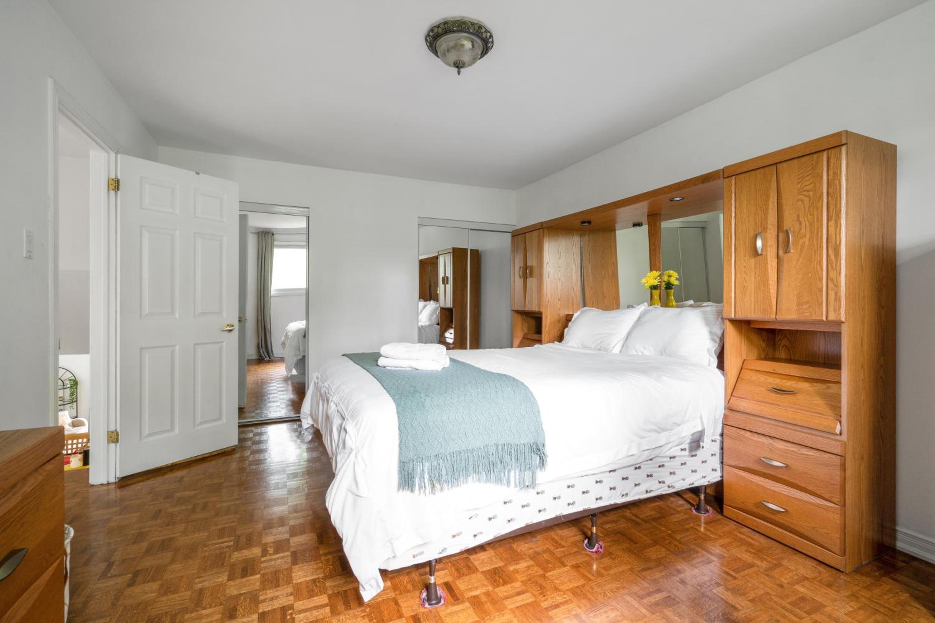 Glengarry Haus Spacious 2BR Home Away From Home