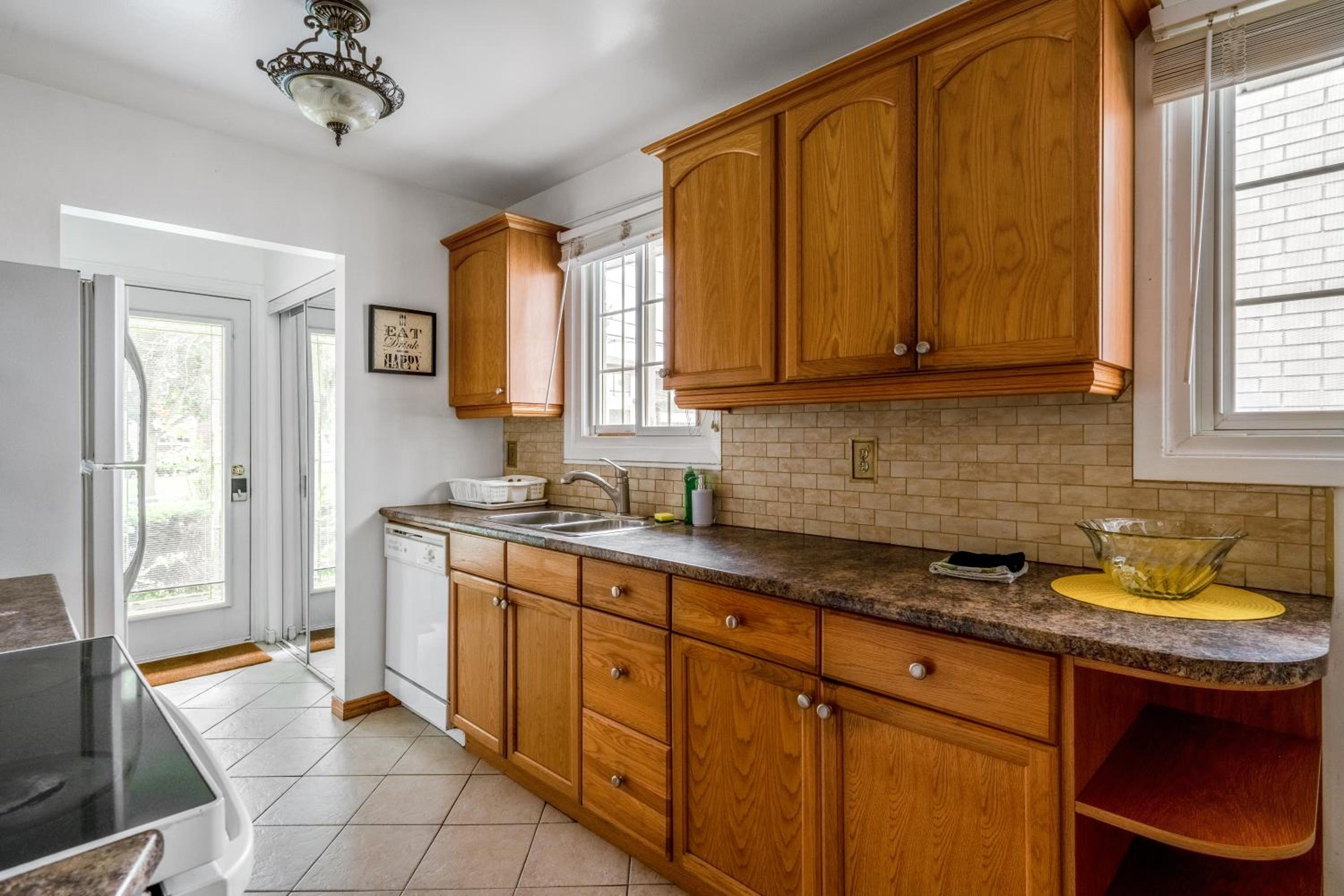 Glengarry Haus Spacious 2BR Home Away From Home