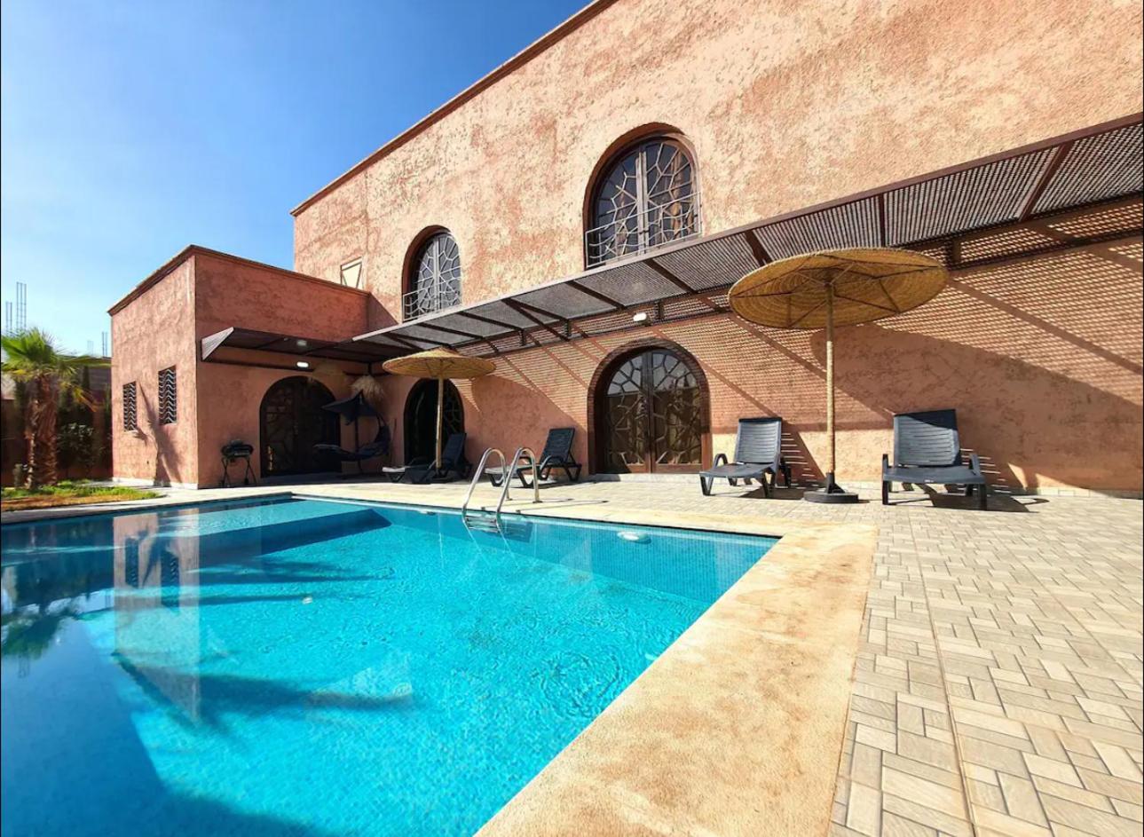 Villa Yazen with warm pool