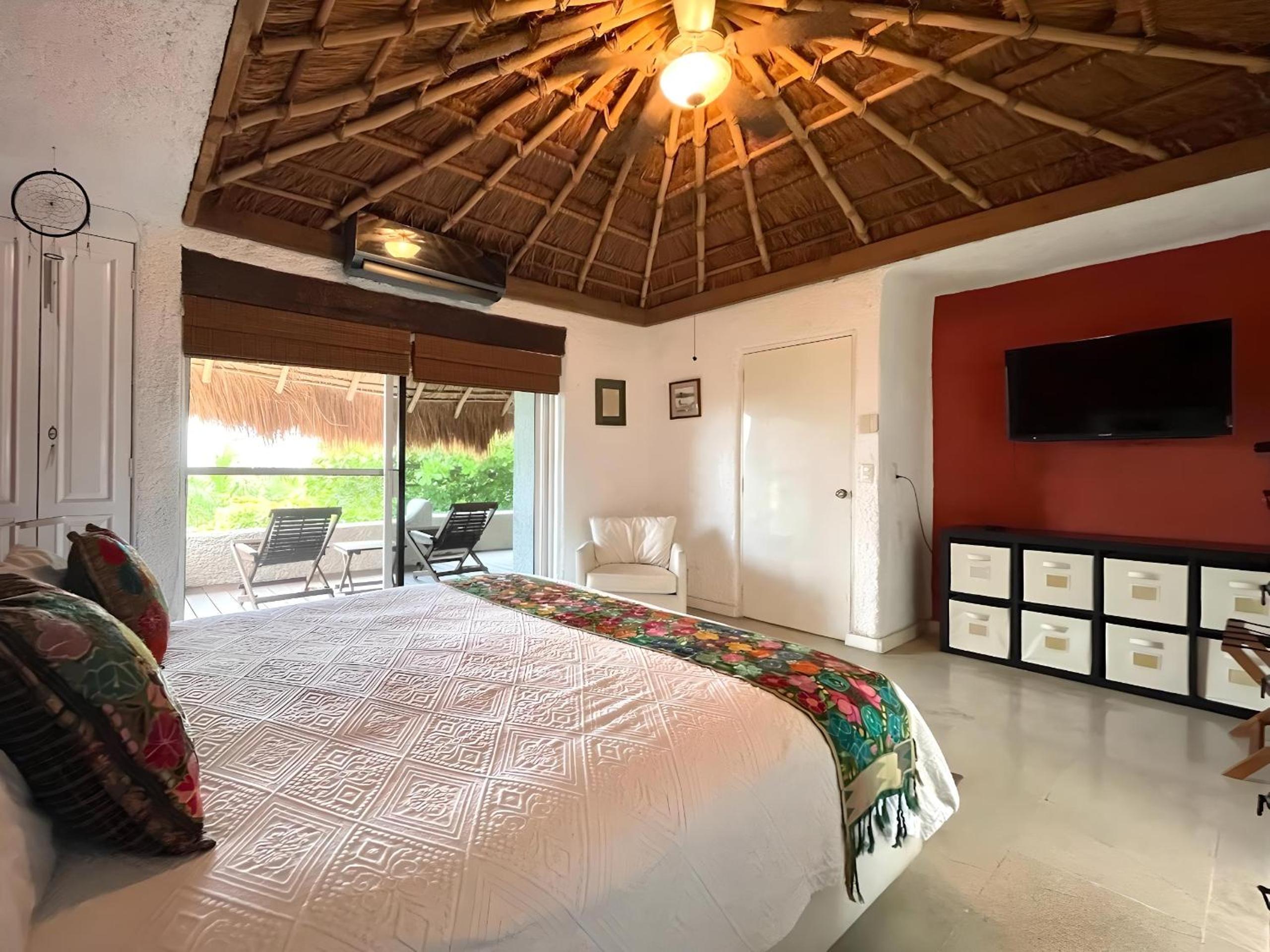 Private Villa By Andani