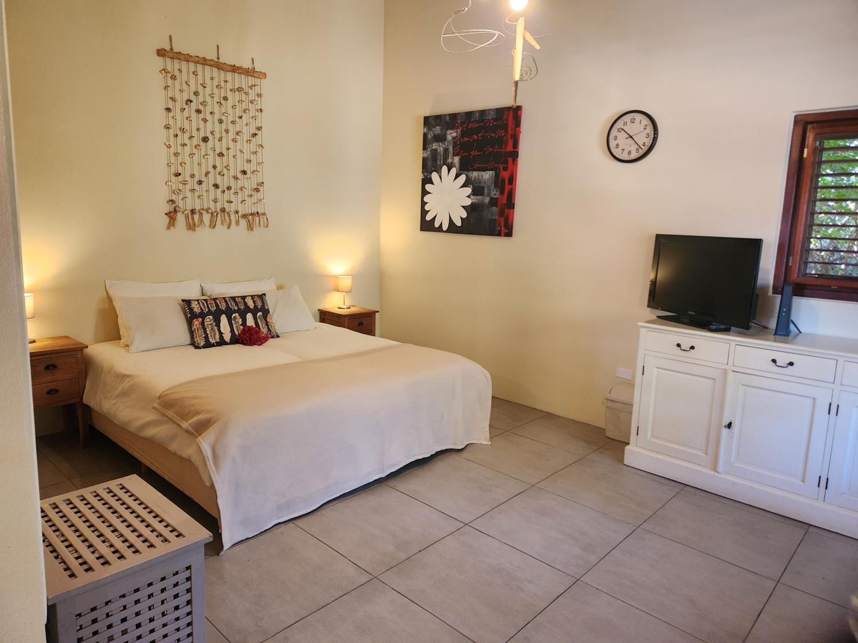 Caya Luna Apartments