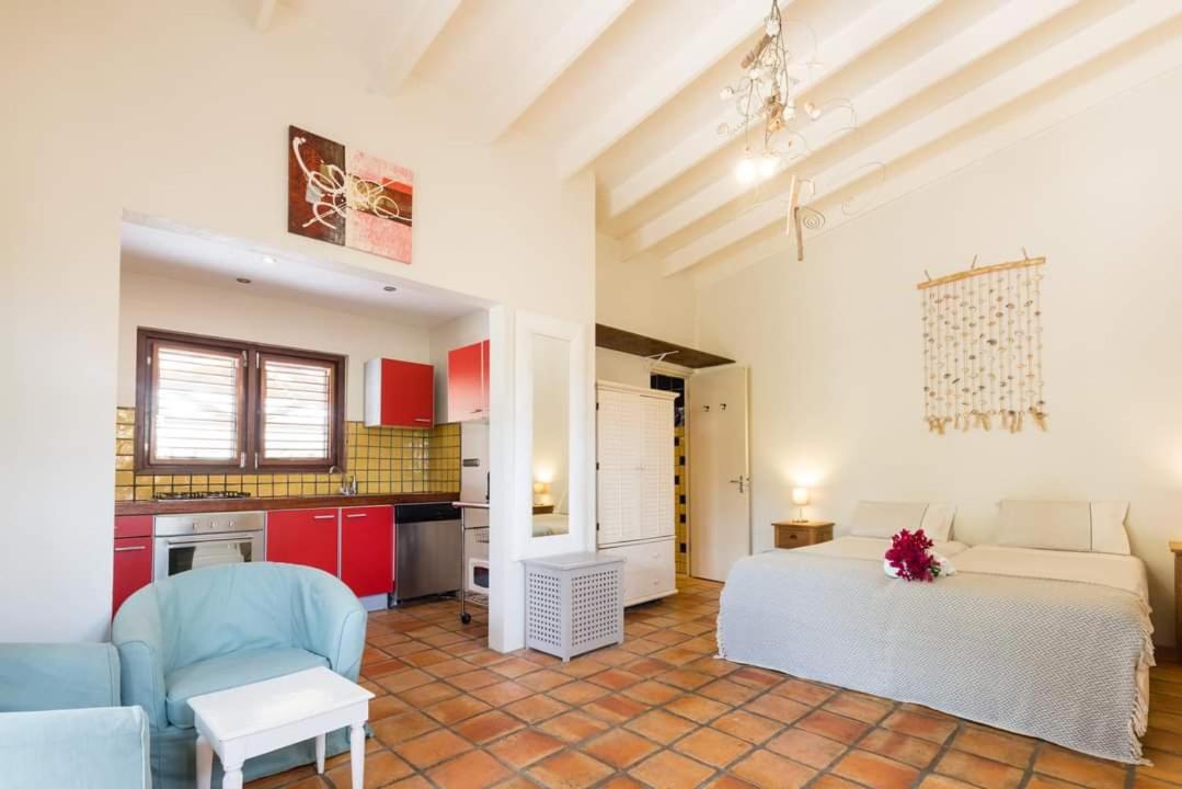 Caya Luna Apartments
