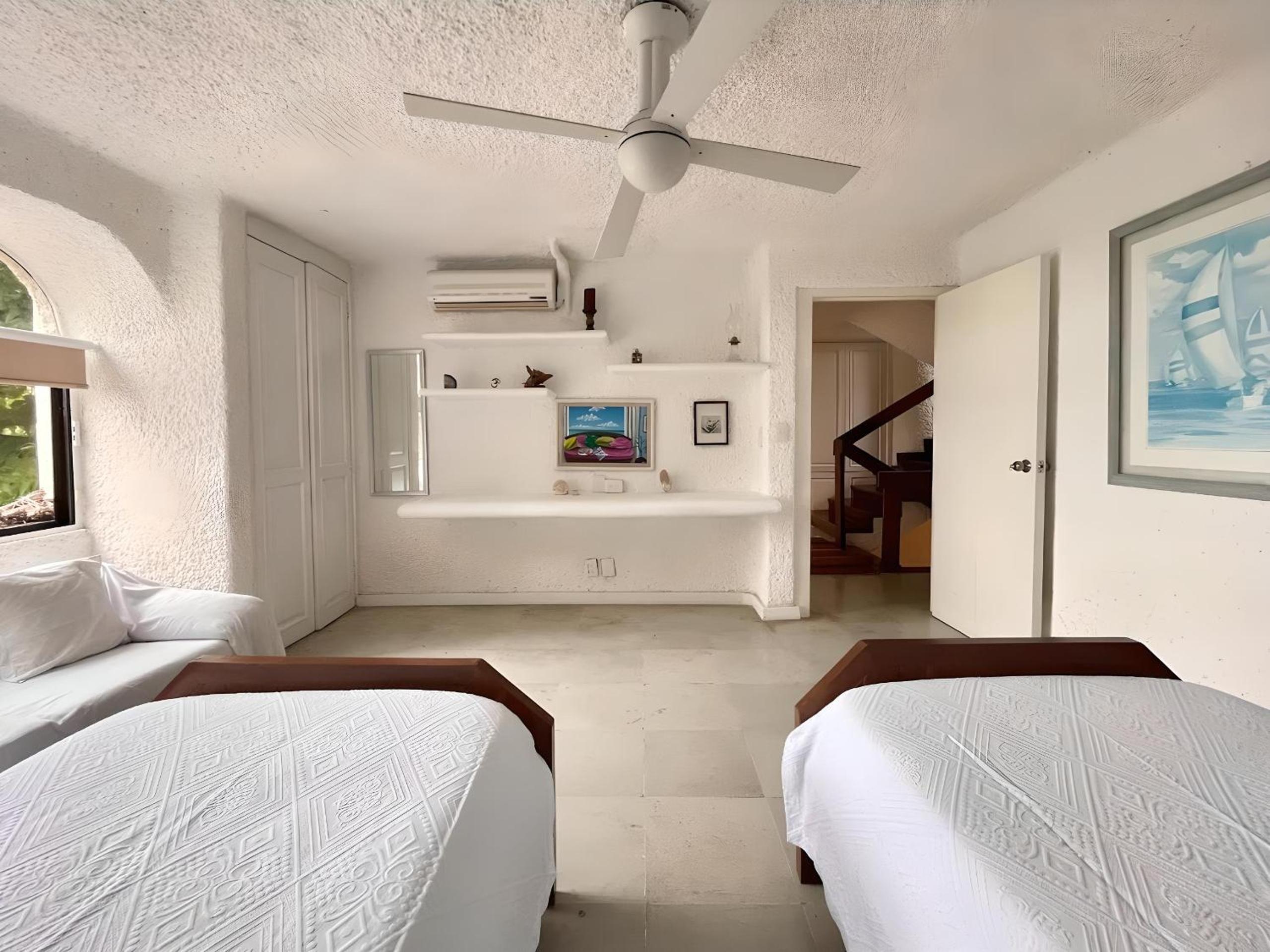 Private Villa By Andani