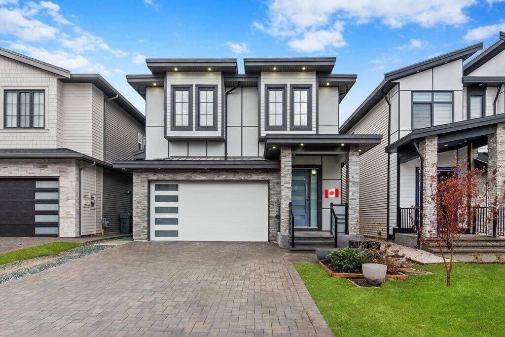 Modern Comfortable Charming Retreat