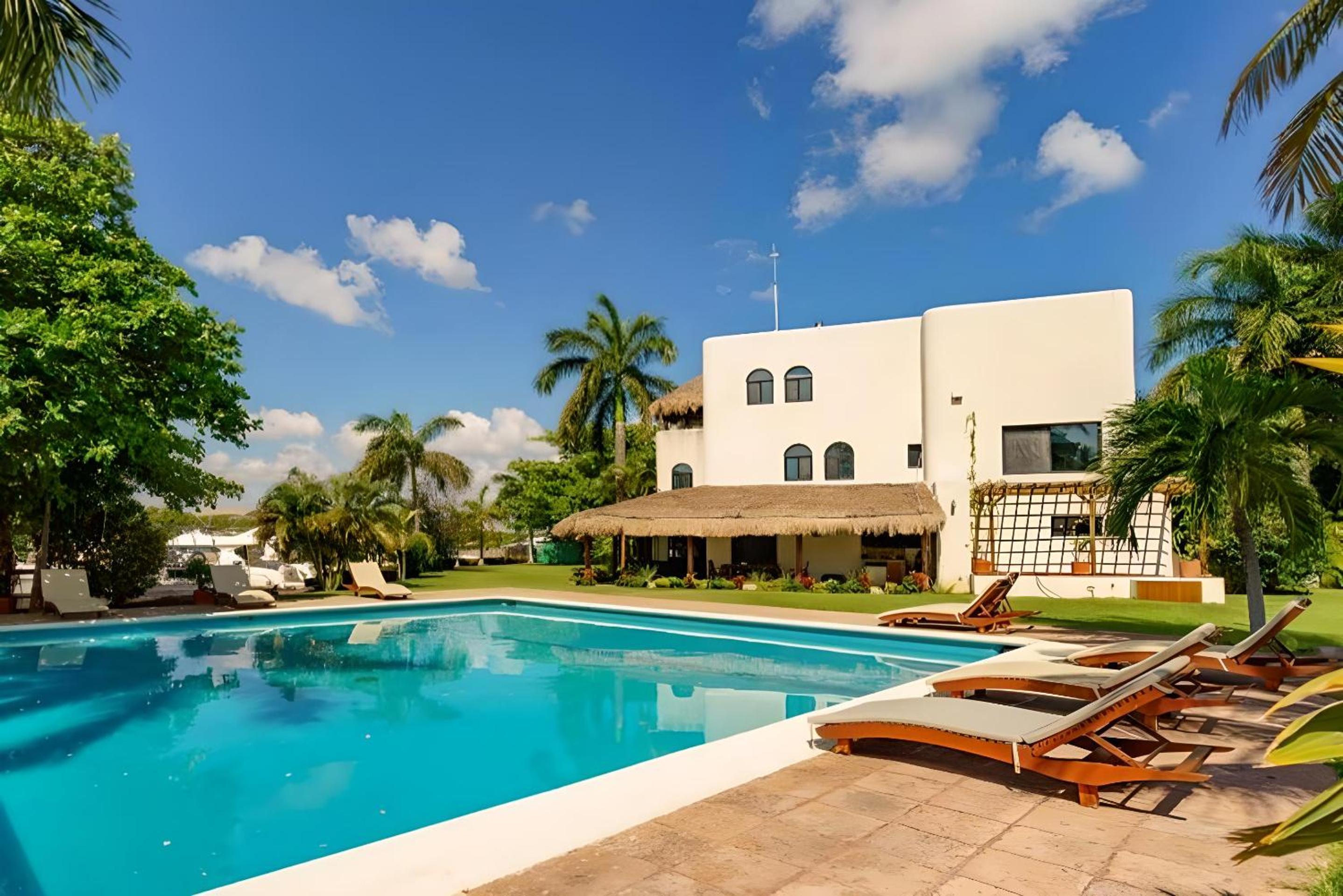 Private Villa By Andani