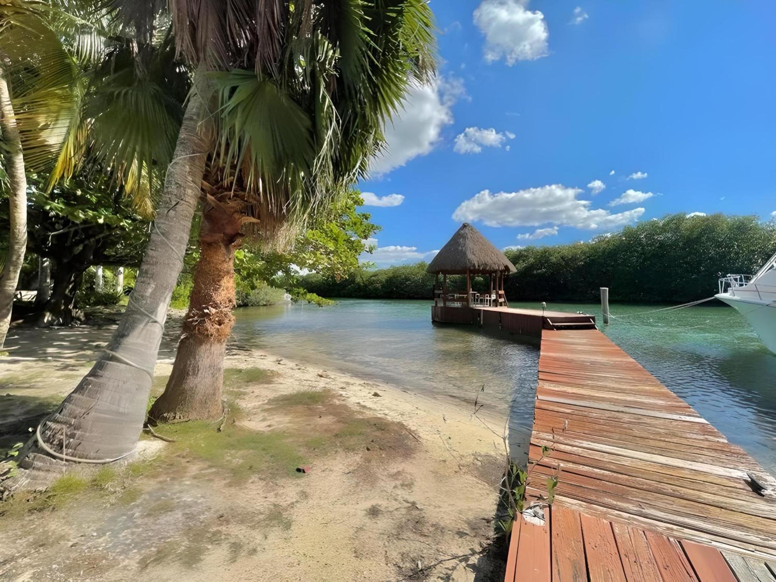 Private Villa By Andani