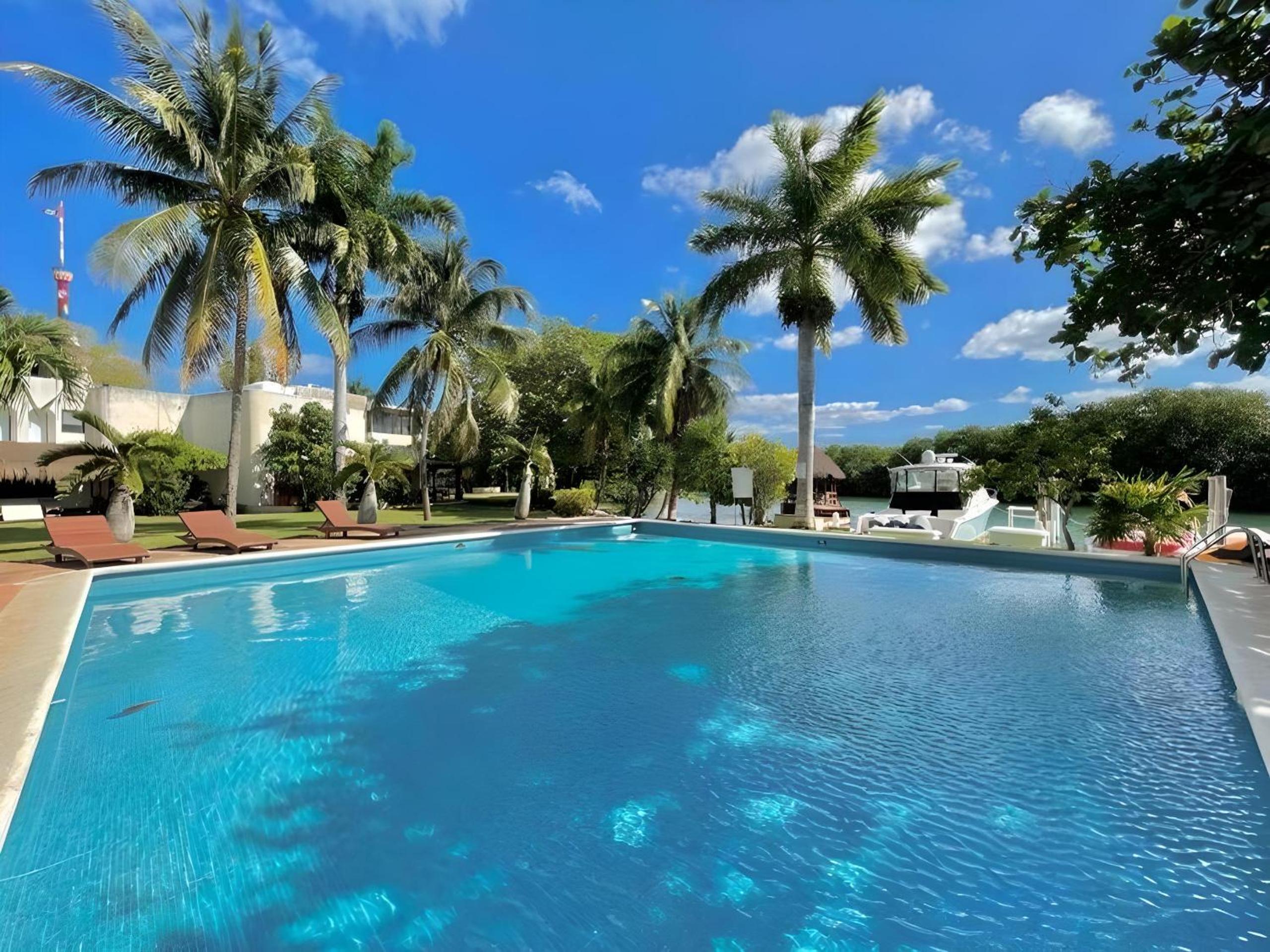 Private Villa By Andani