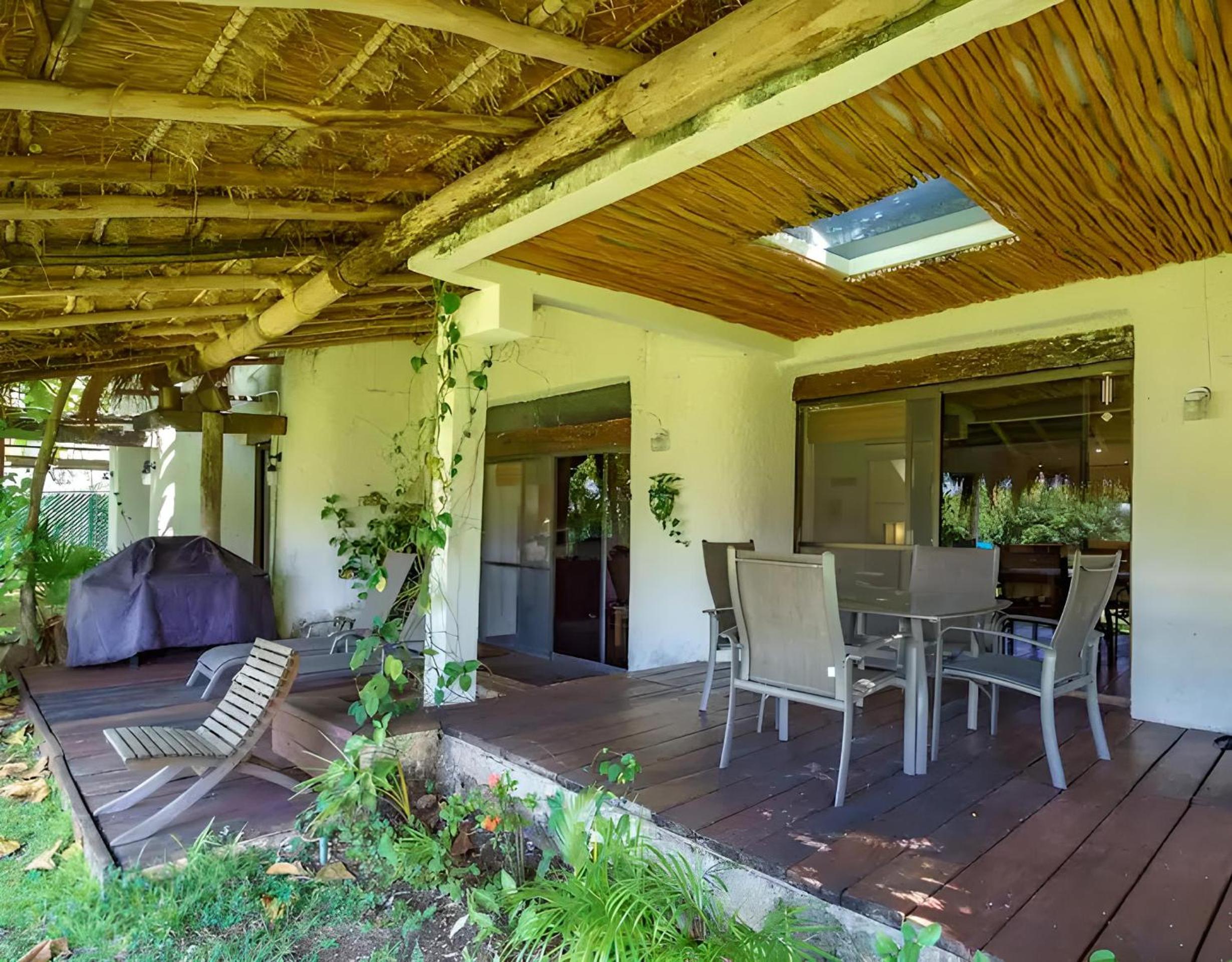 Private Villa By Andani