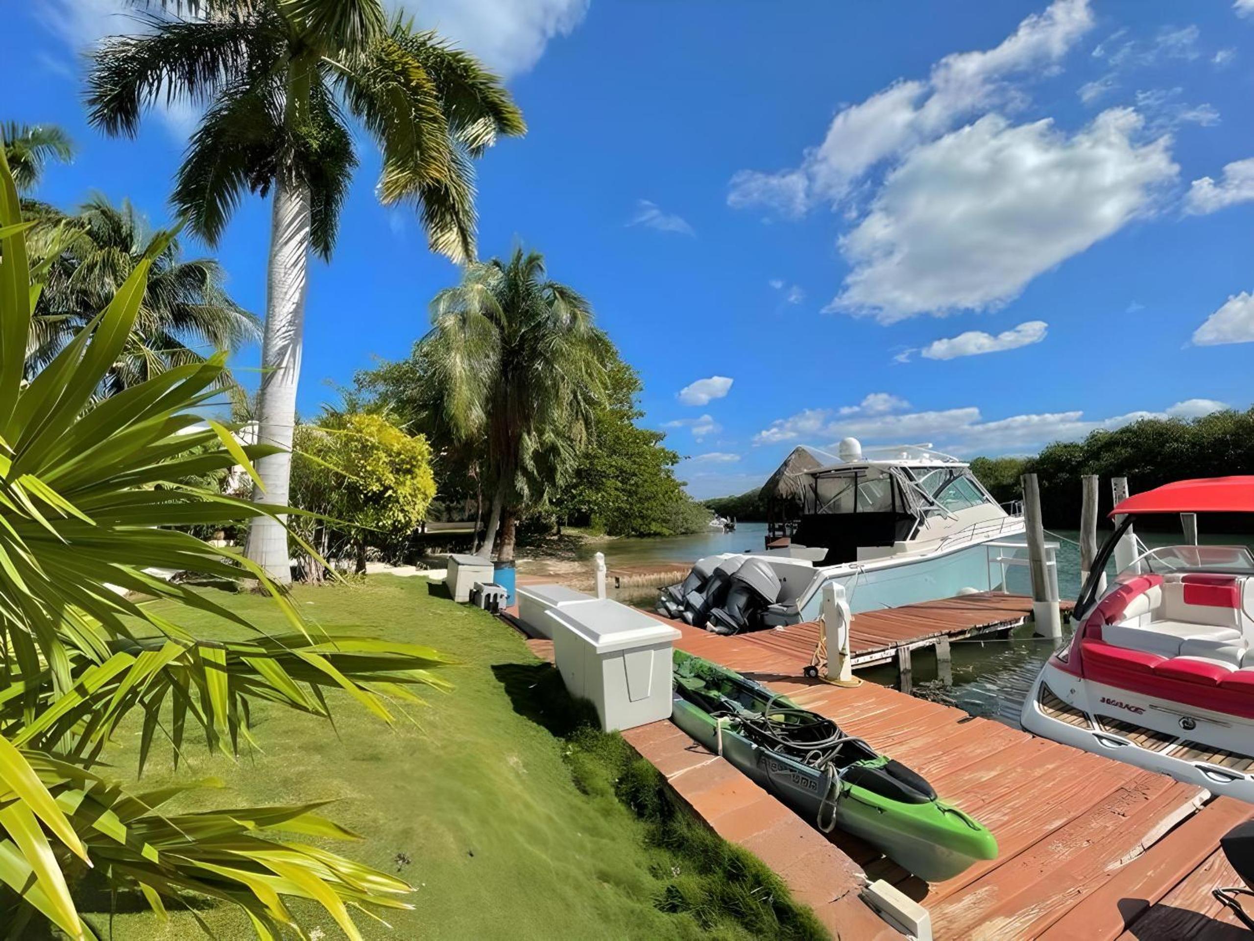 Private Villa By Andani