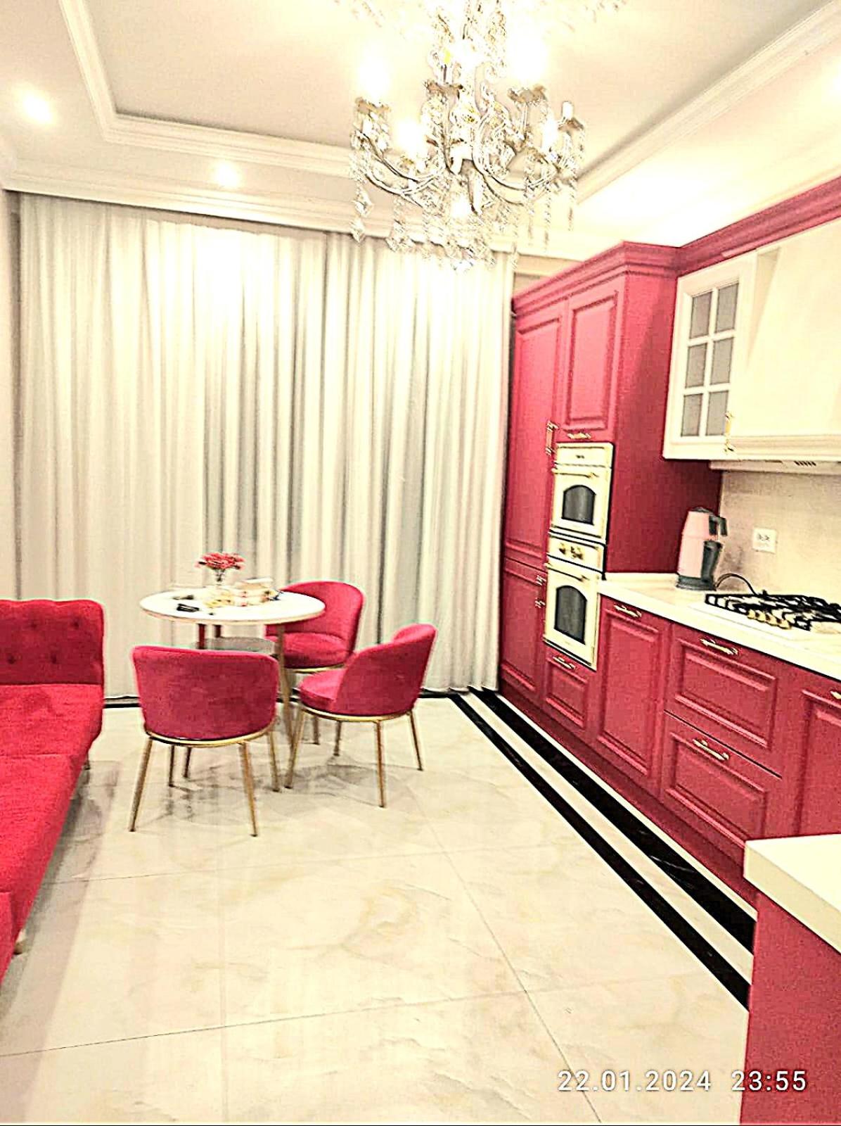 Apartment in the center, with 2 bedrooms!