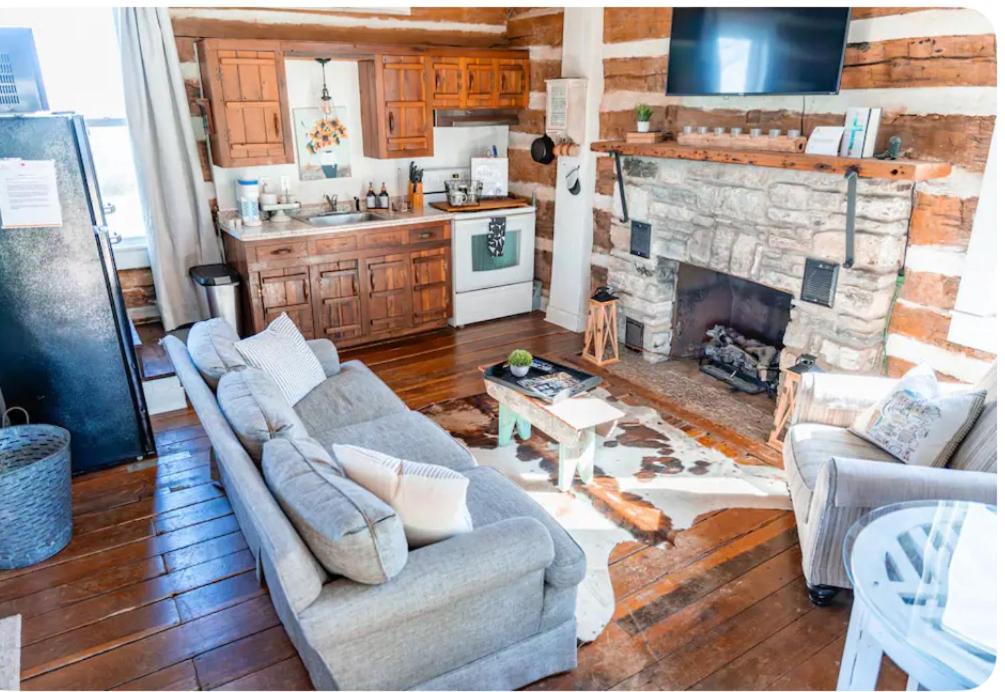 Crocketts Cabin