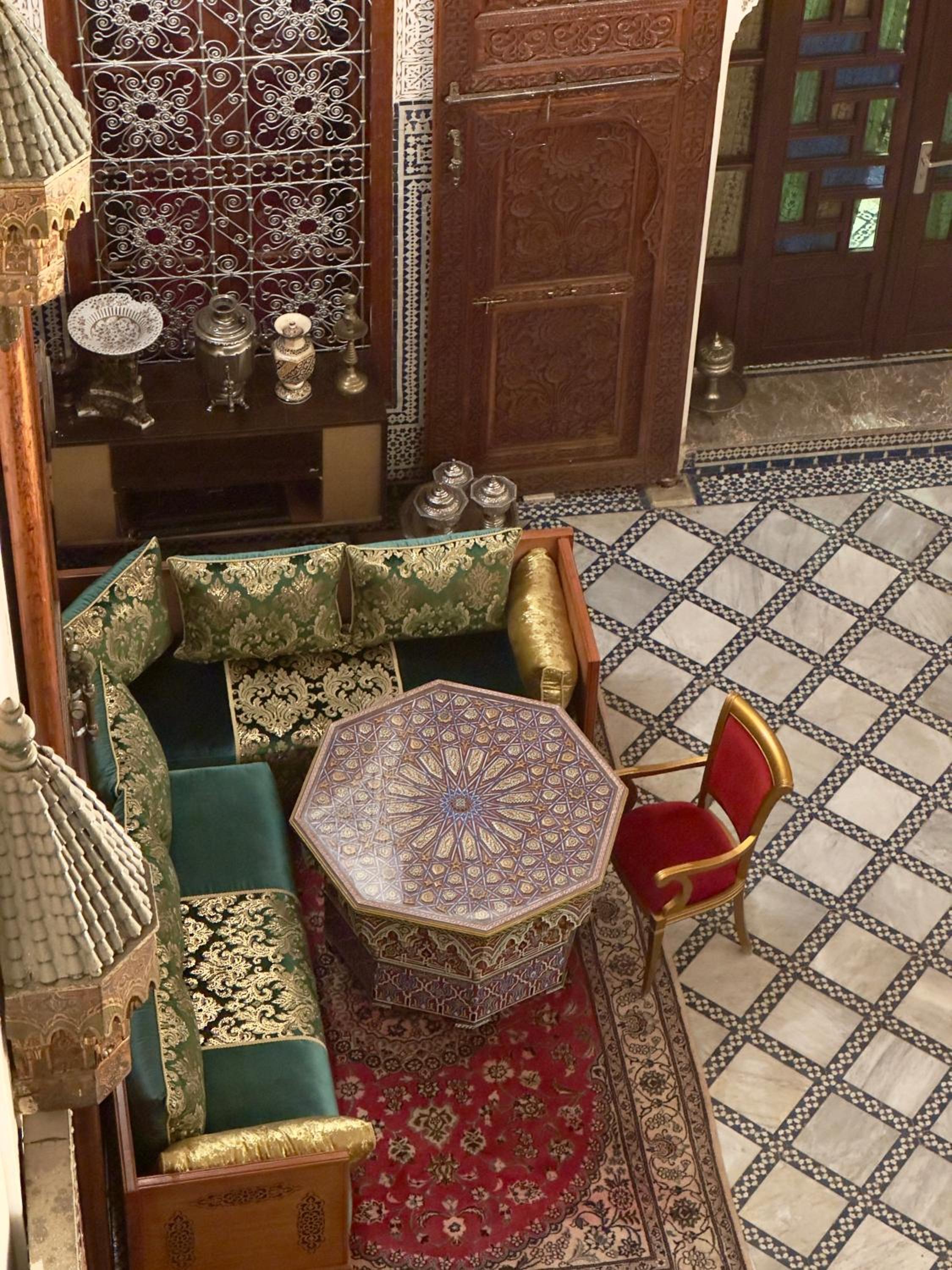 lounge
