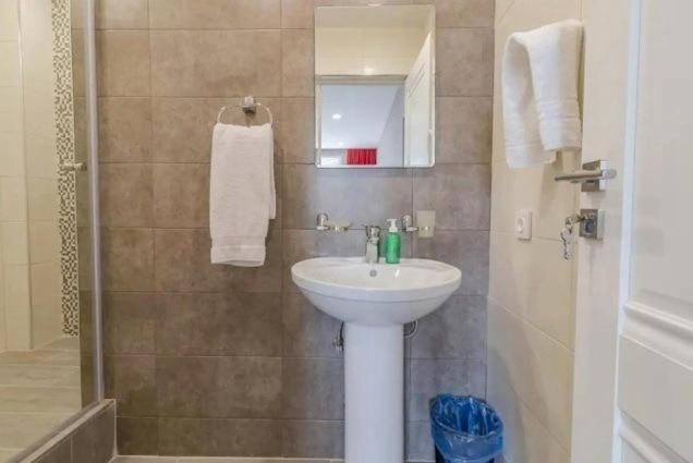 City Center, Modern 2Bedroom and 2Bathroom and Stunning View