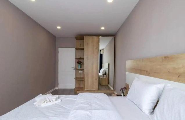 City Center, Modern 2Bedroom and 2Bathroom and Stunning View
