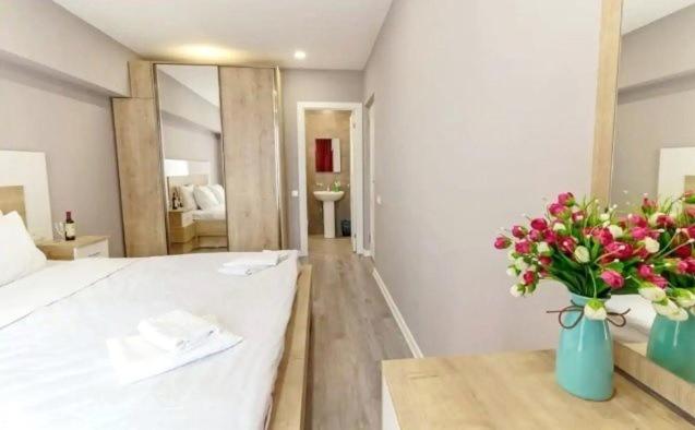 City Center, Modern 2Bedroom and 2Bathroom and Stunning View