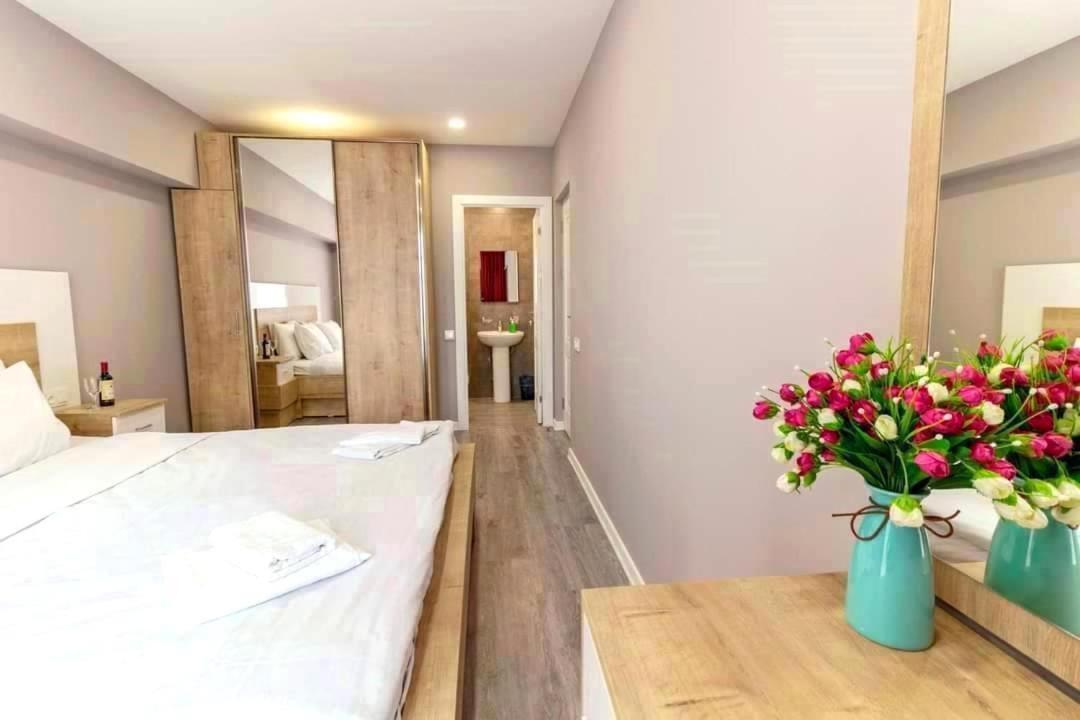 City Center, Modern 2Bedroom and 2Bathroom and Stunning View