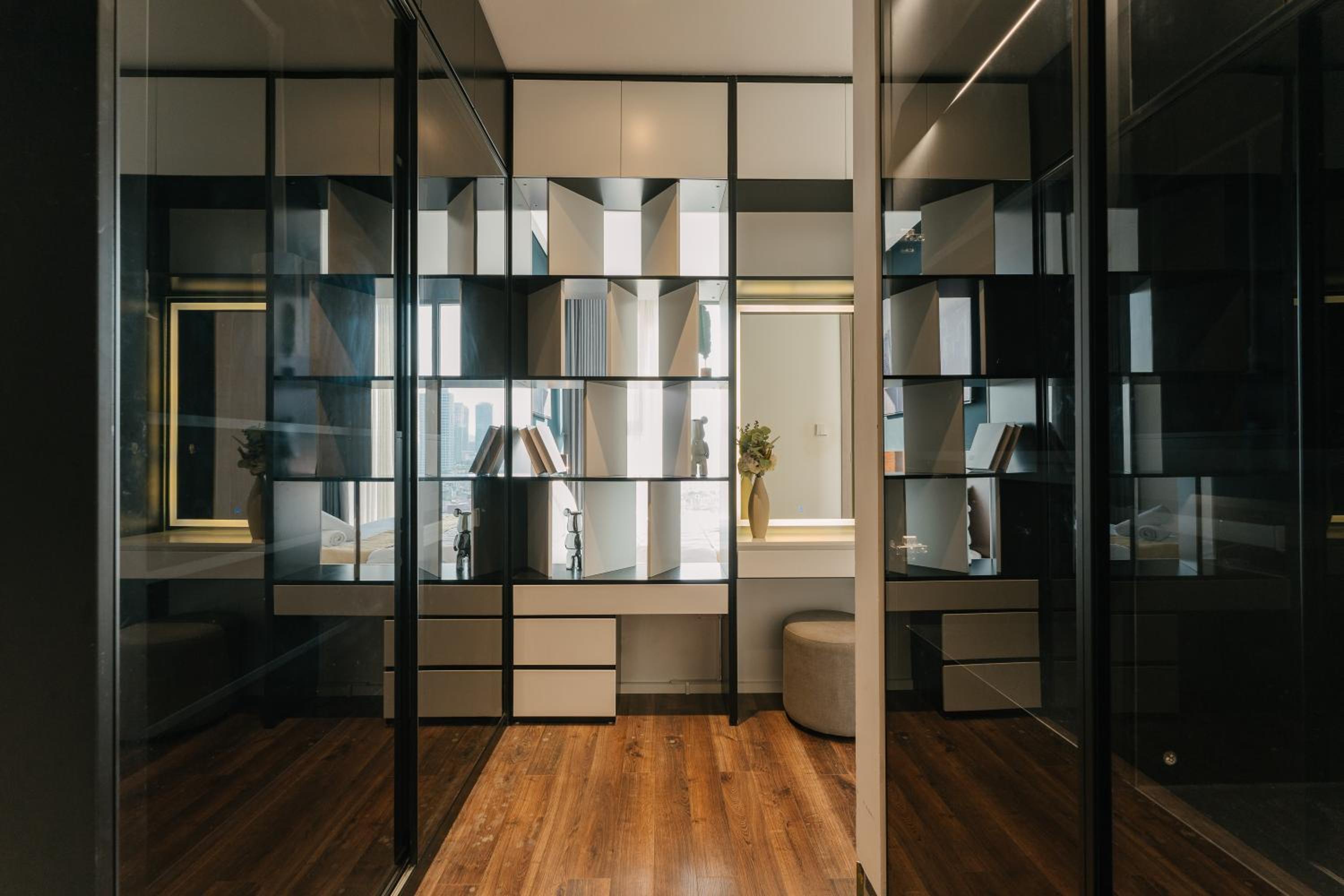Vinhomes Metropolis Hanoi - South Land