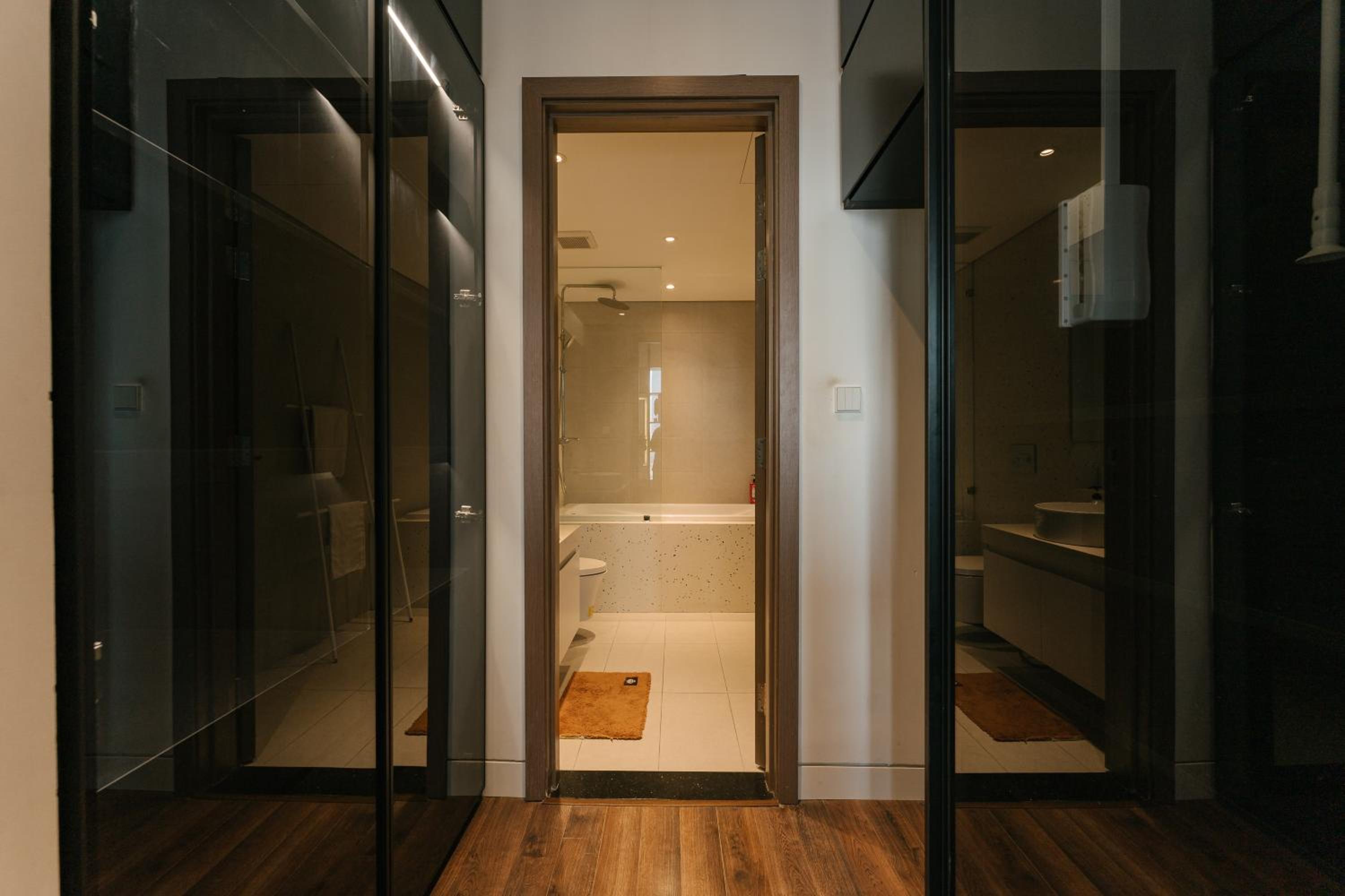 Vinhomes Metropolis Hanoi - South Land