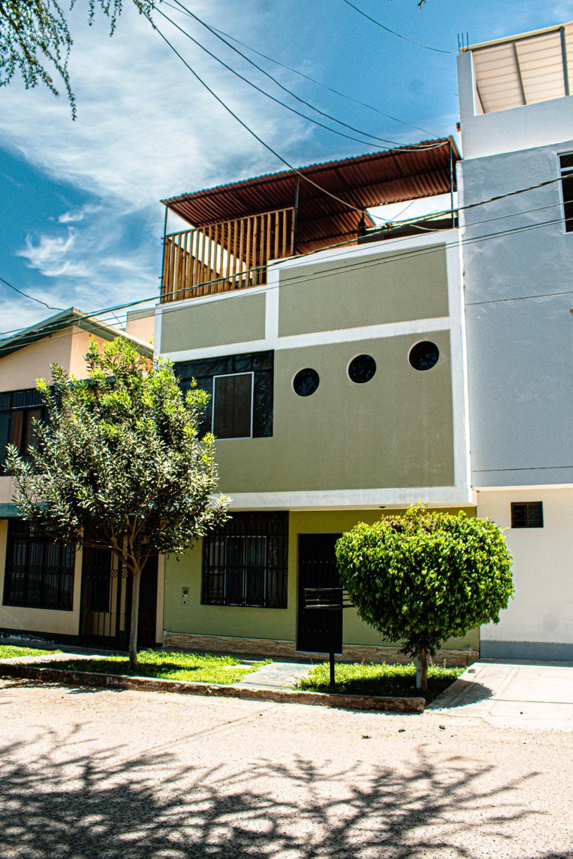 Del Valle House
