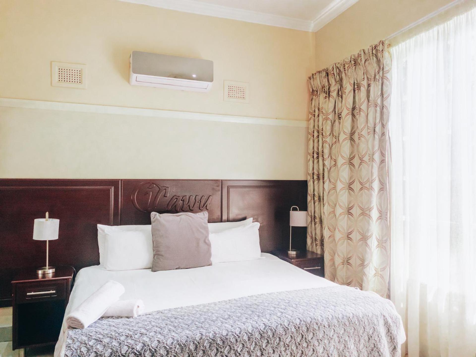New England Guest House by Ilawu
