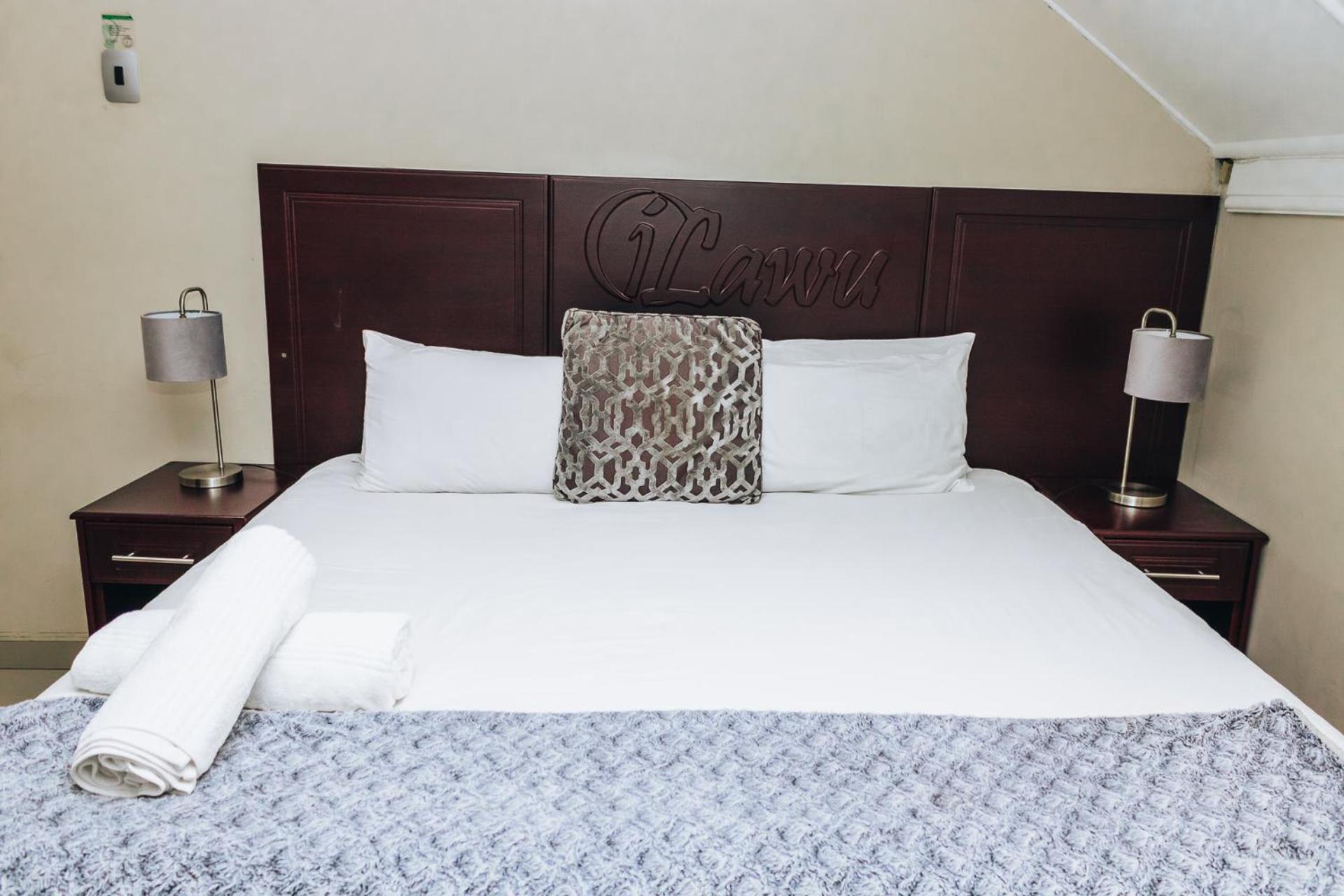 New England Guest House by Ilawu