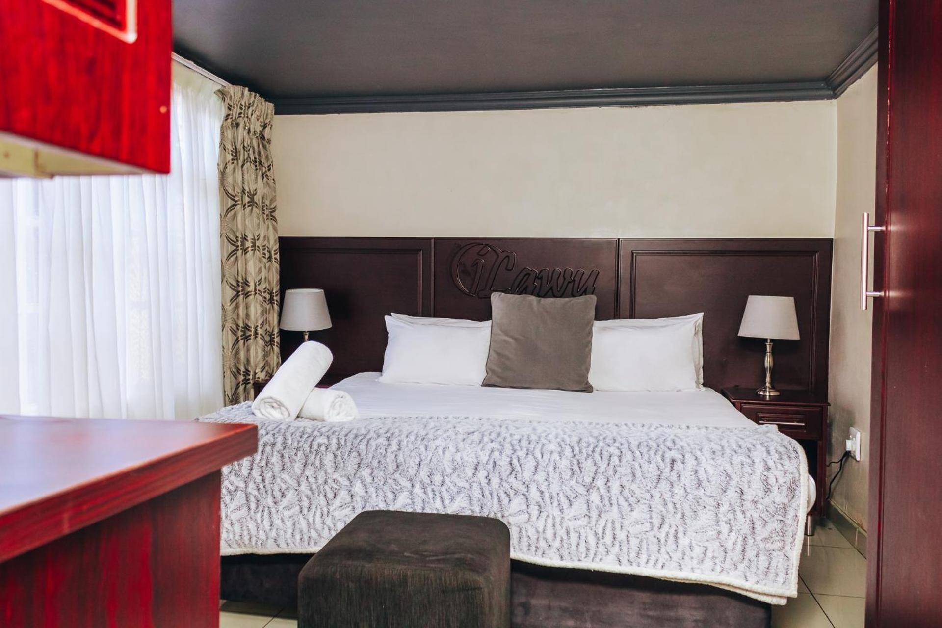 New England Guest House by Ilawu
