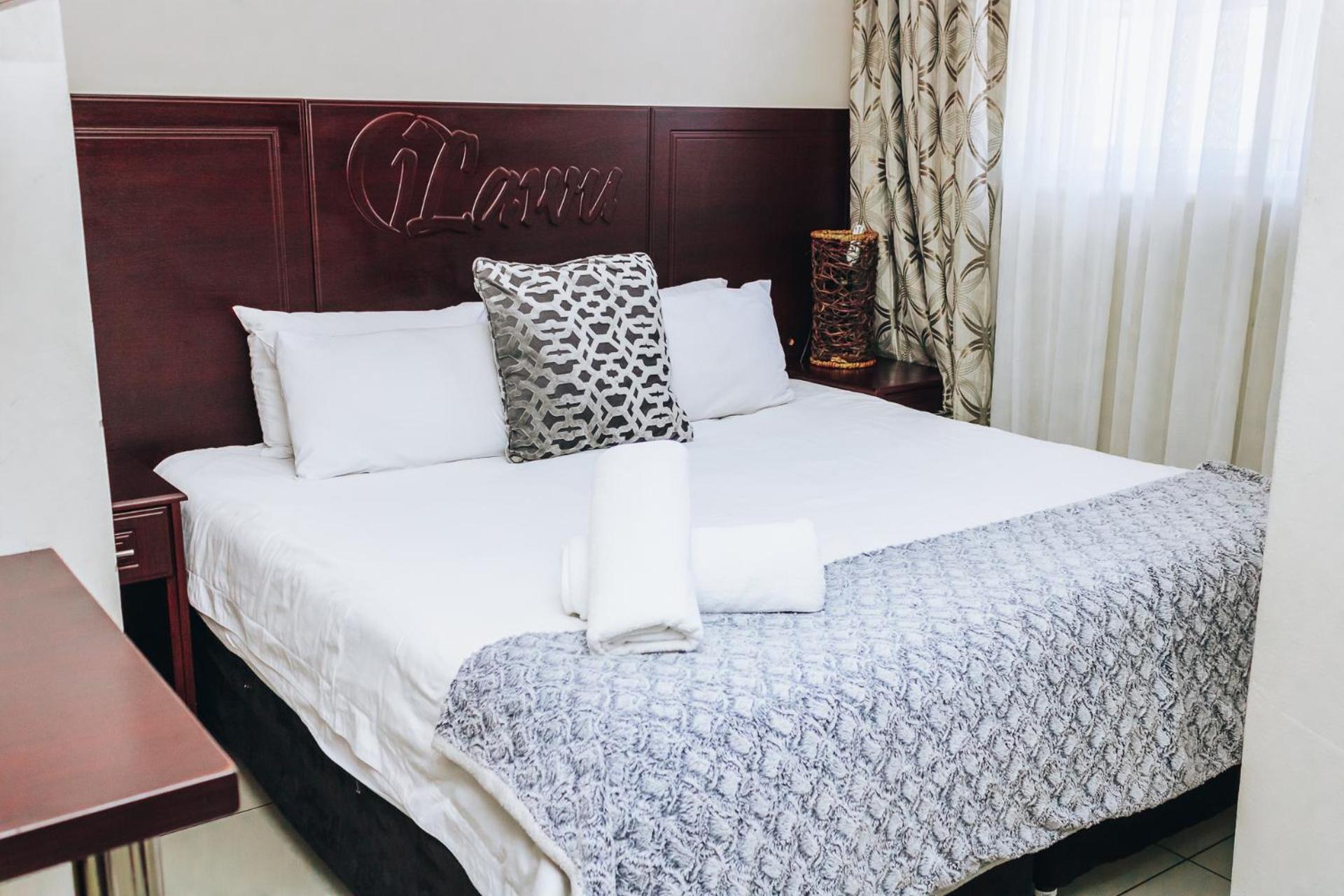 New England Guest House by Ilawu