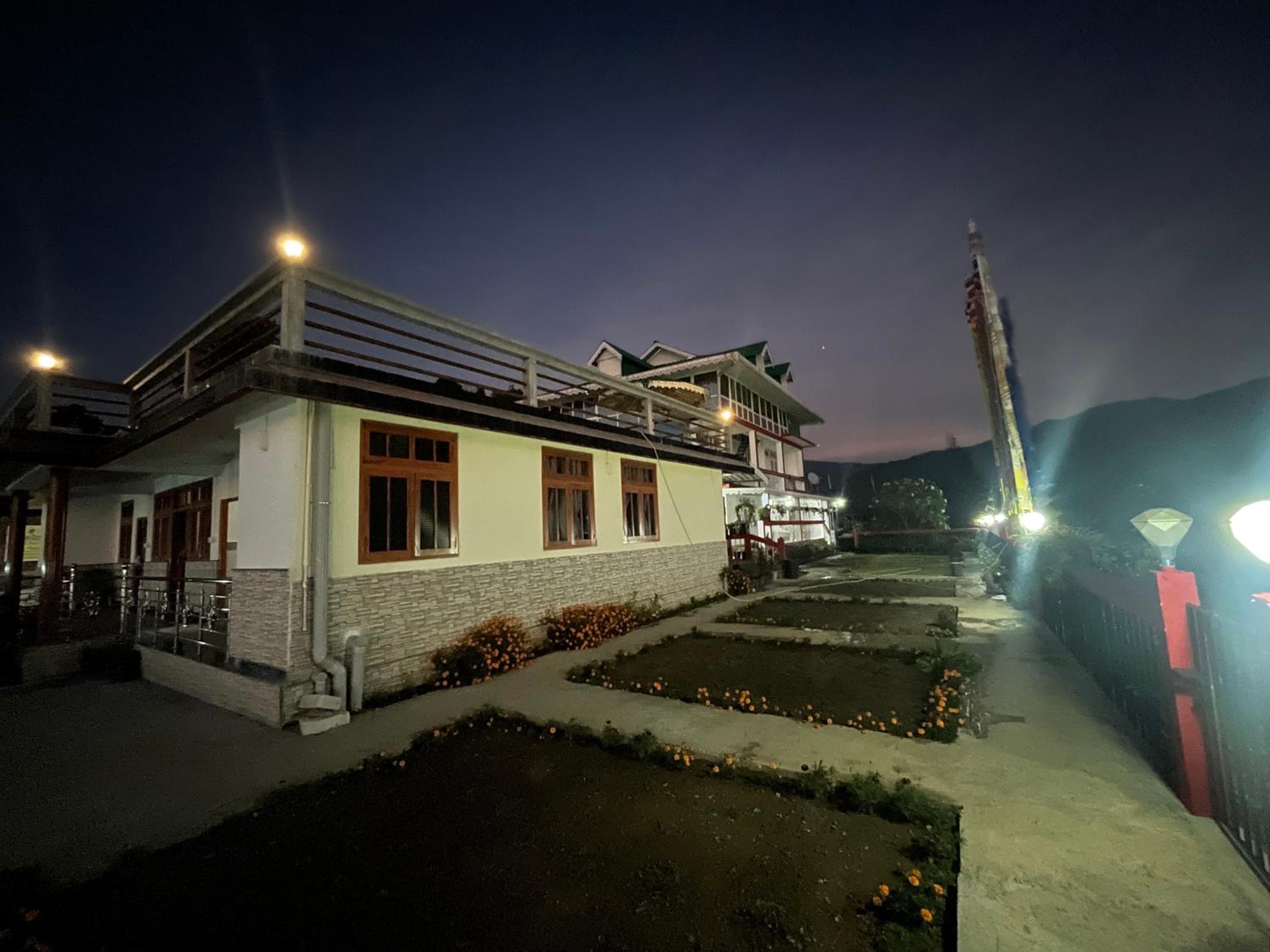 ATTIC HOMESTAY