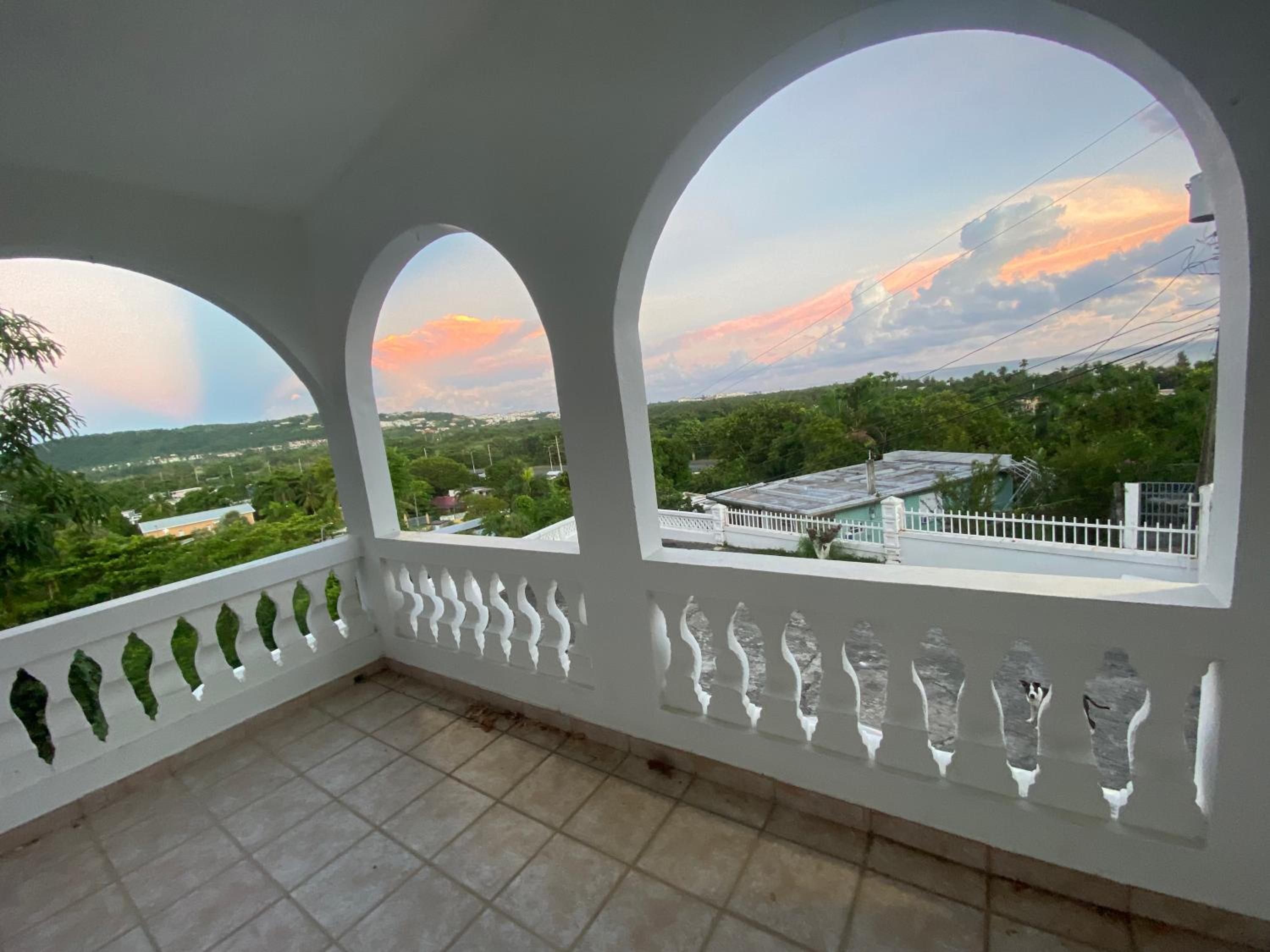 3 Bedroom - Relaxing Ocean & Rainforest Sunrise Vista view 4