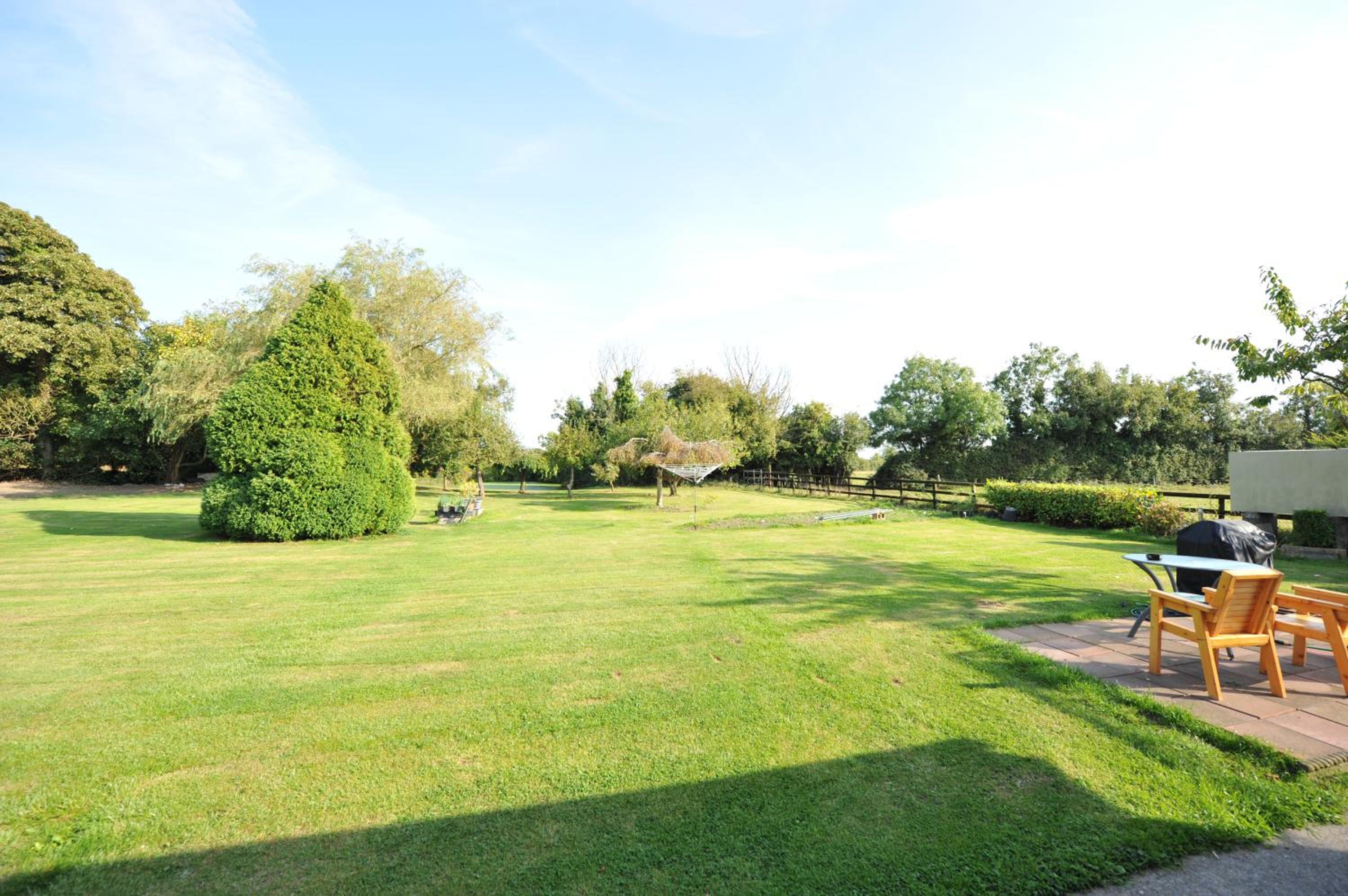 No 2 Willow Lodge