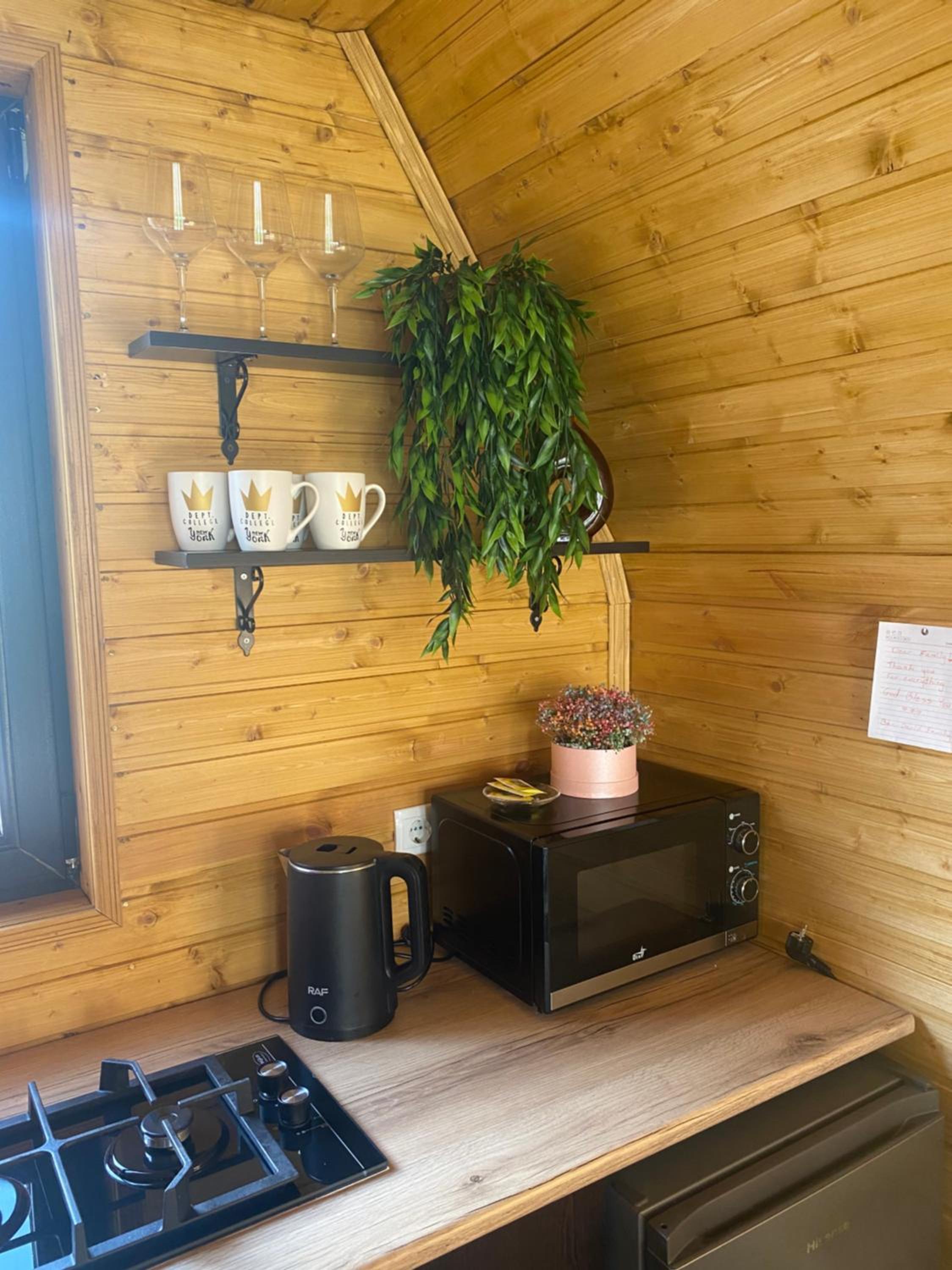 Sunny side cottage view 5