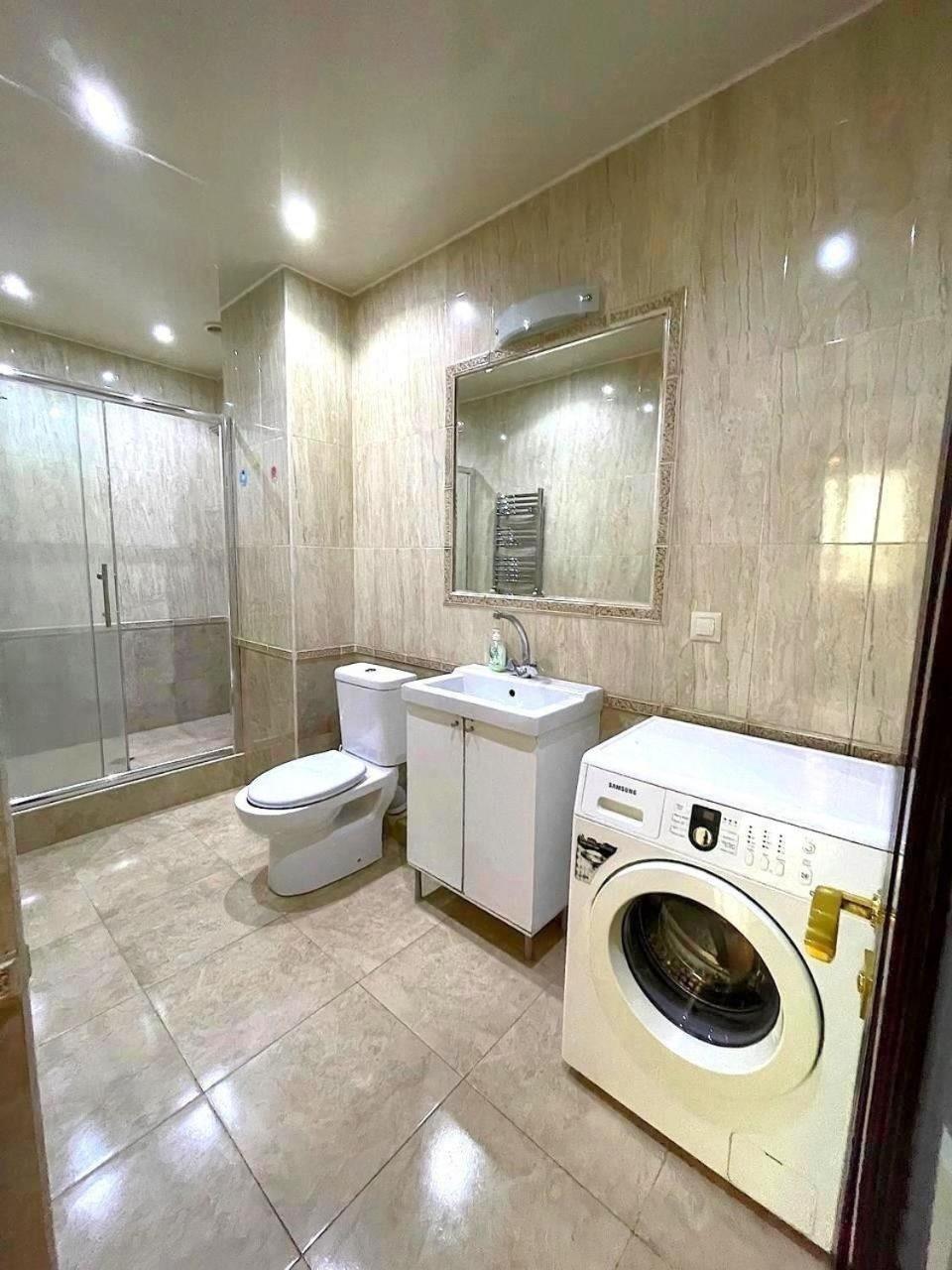 Top Location City Center, Modern Large Apartment with Separate Spacious Living room and Kitchen, Balcony and 2 Bedrooms