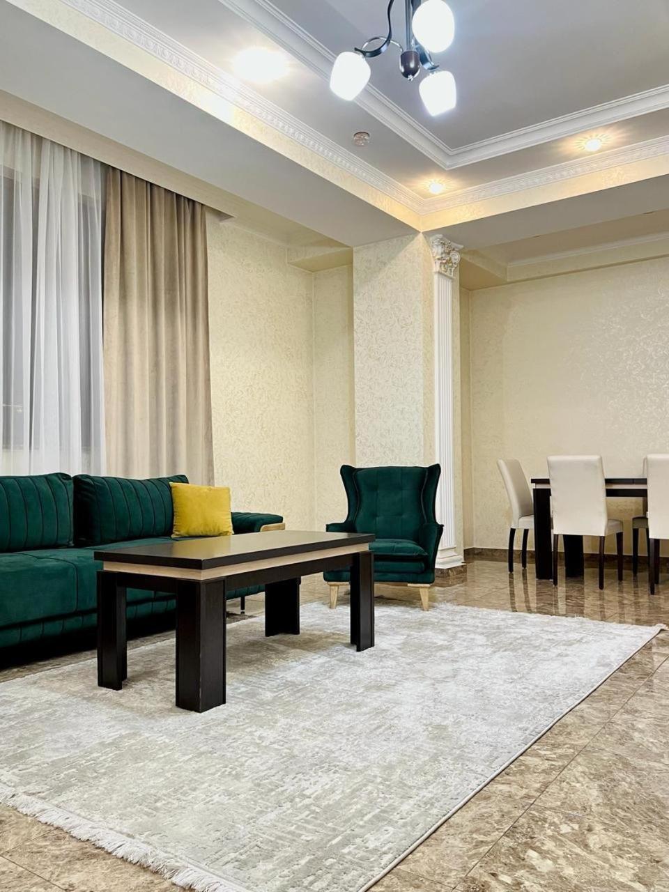 Top Location City Center, Modern Large Apartment with Separate Spacious Living room and Kitchen, Balcony and 2 Bedrooms