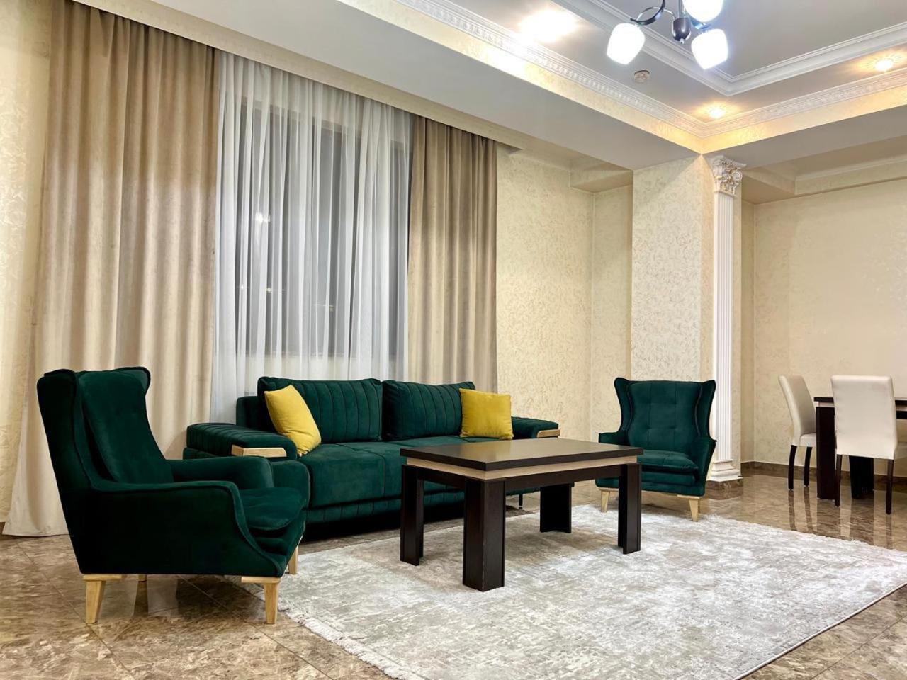 Top Location City Center, Modern Large Apartment with Separate Spacious Living room and Kitchen, Balcony and 2 Bedrooms