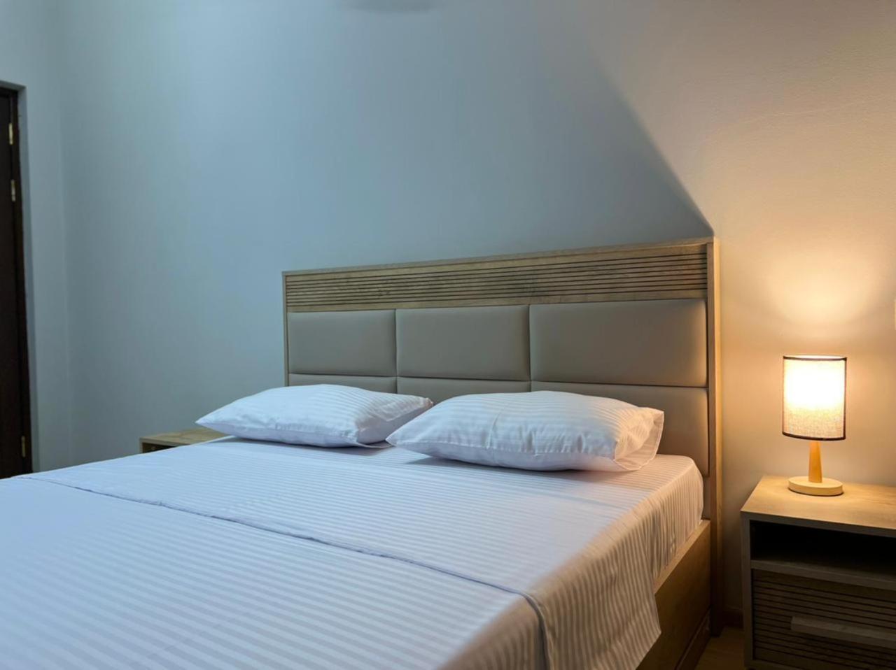Top Location City Center, Modern Large Apartment with Separate Spacious Living room and Kitchen, Balcony and 2 Bedrooms