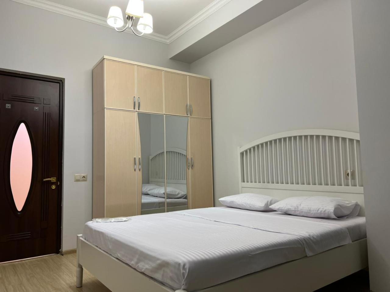 Top Location City Center, Modern Large Apartment with Separate Spacious Living room and Kitchen, Balcony and 2 Bedrooms